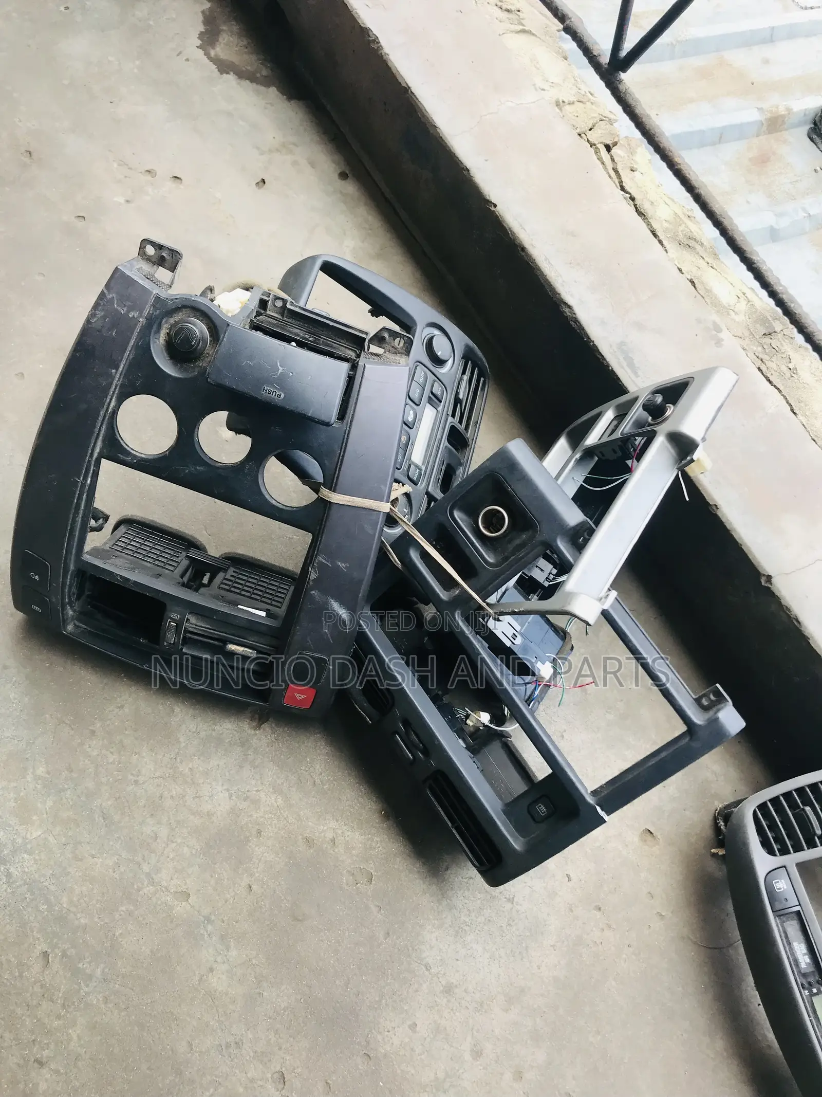Dash Board AC Vent Face Available for All Cars