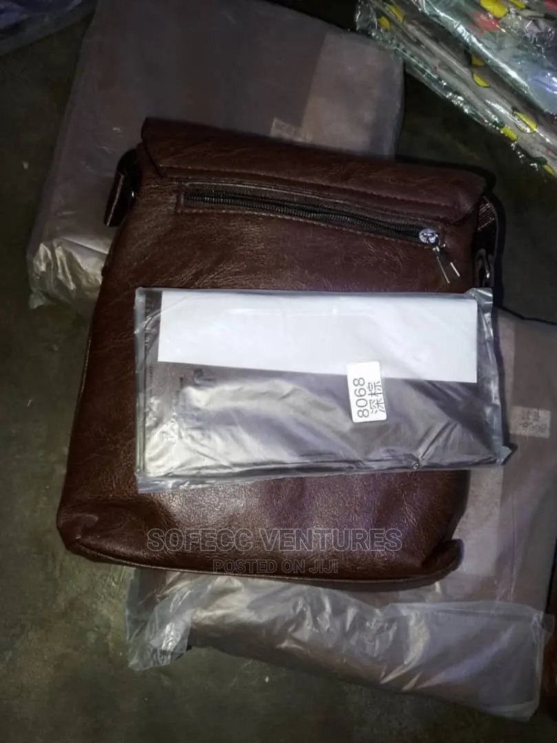Jeep Shoulder/Crossbody Bags With Wallet