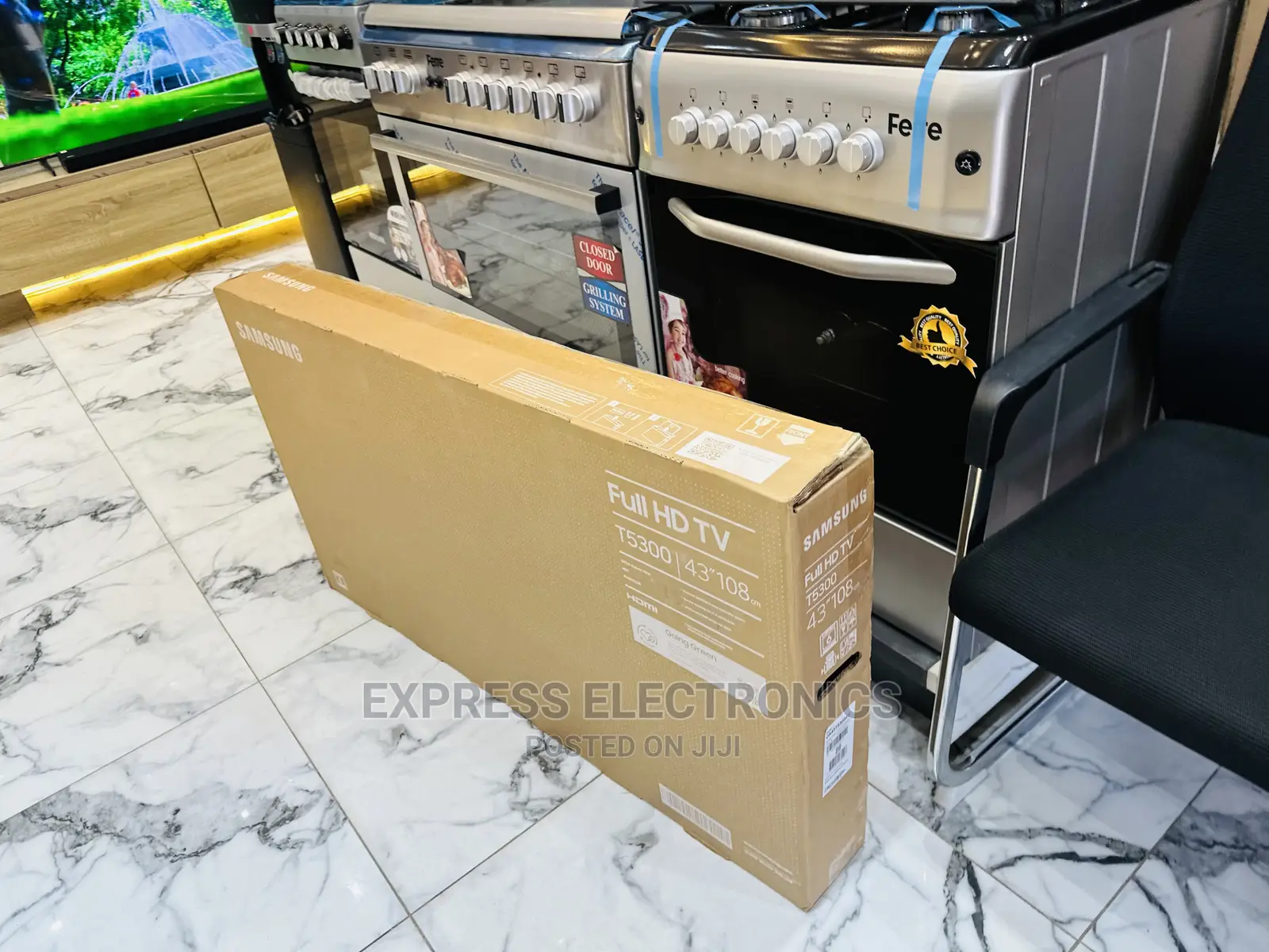 A New Slim Design UHD Smart 43”Cu7172 Samsung Tv