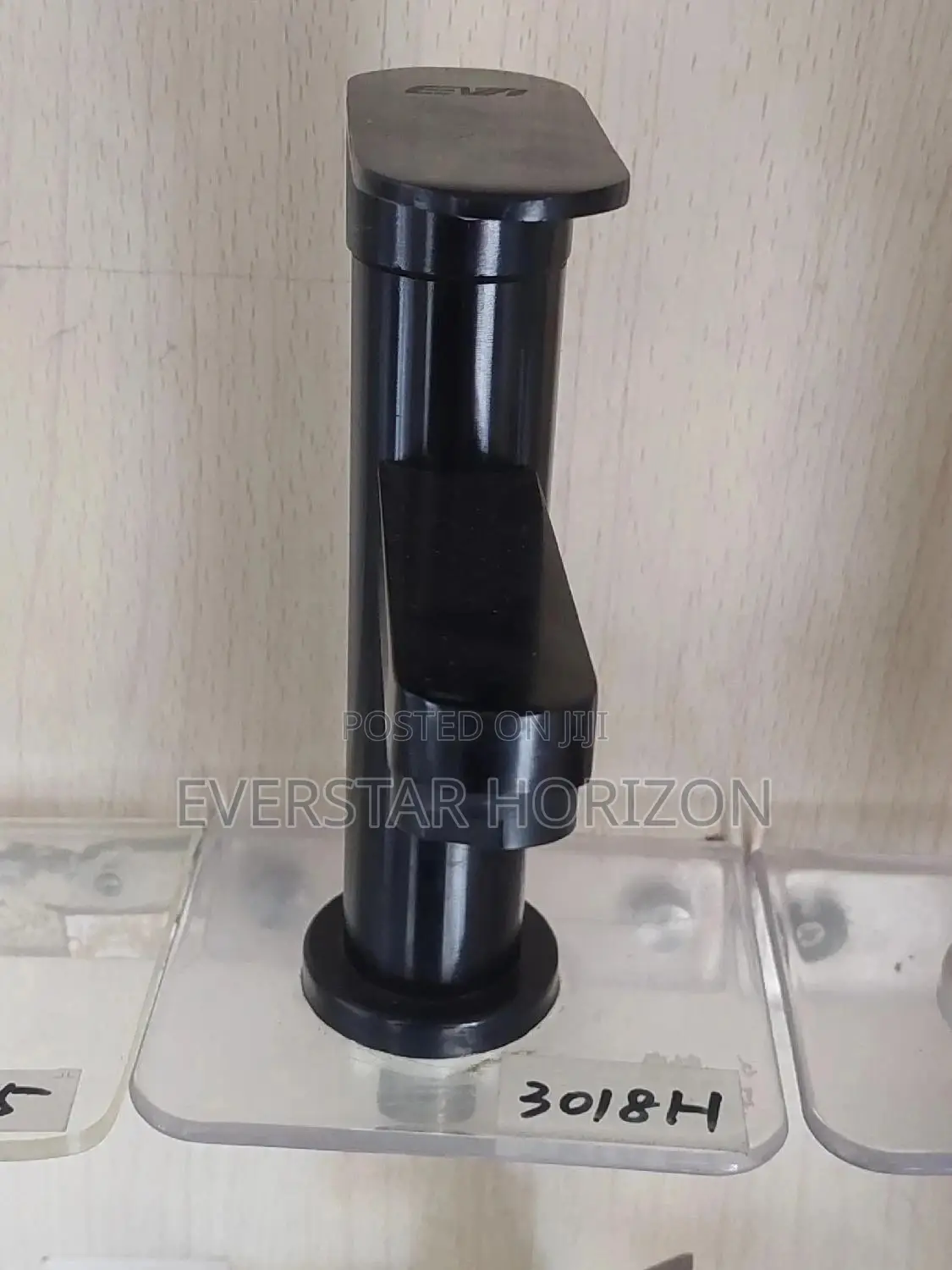 Modern Washbasin Single Handle Basin Tap