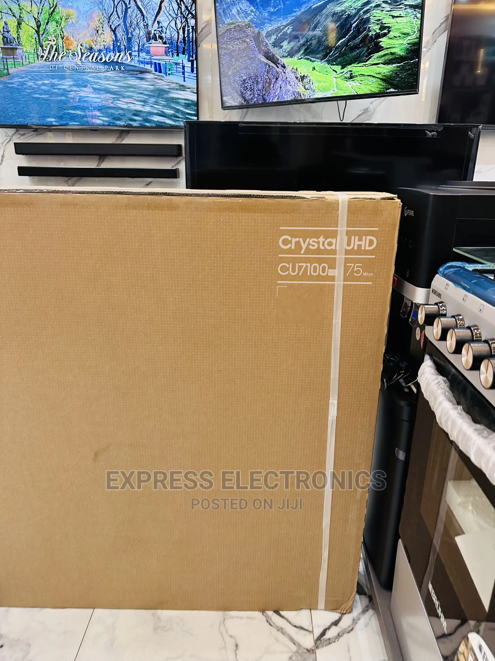 Samsung New Slim Design UHD Smart 75”Cu7172 Tv 