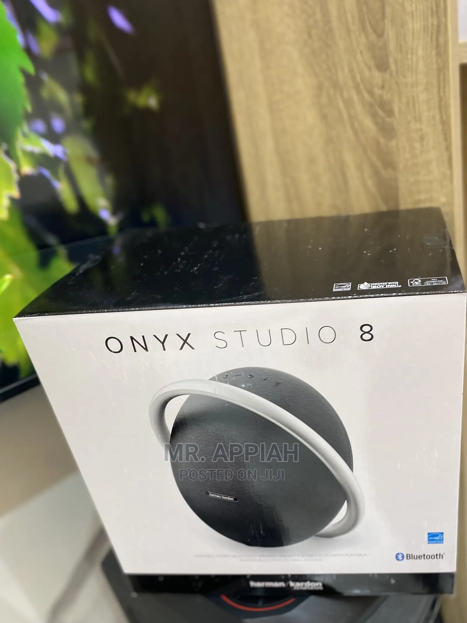 Latest and Affordable HarmanKardon Onyx 8 Chargable Speaker