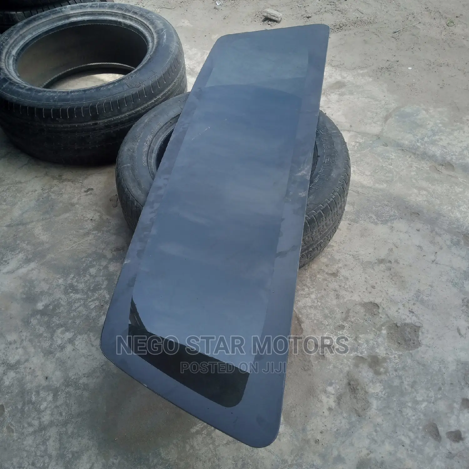Nissan Titan Back Glass