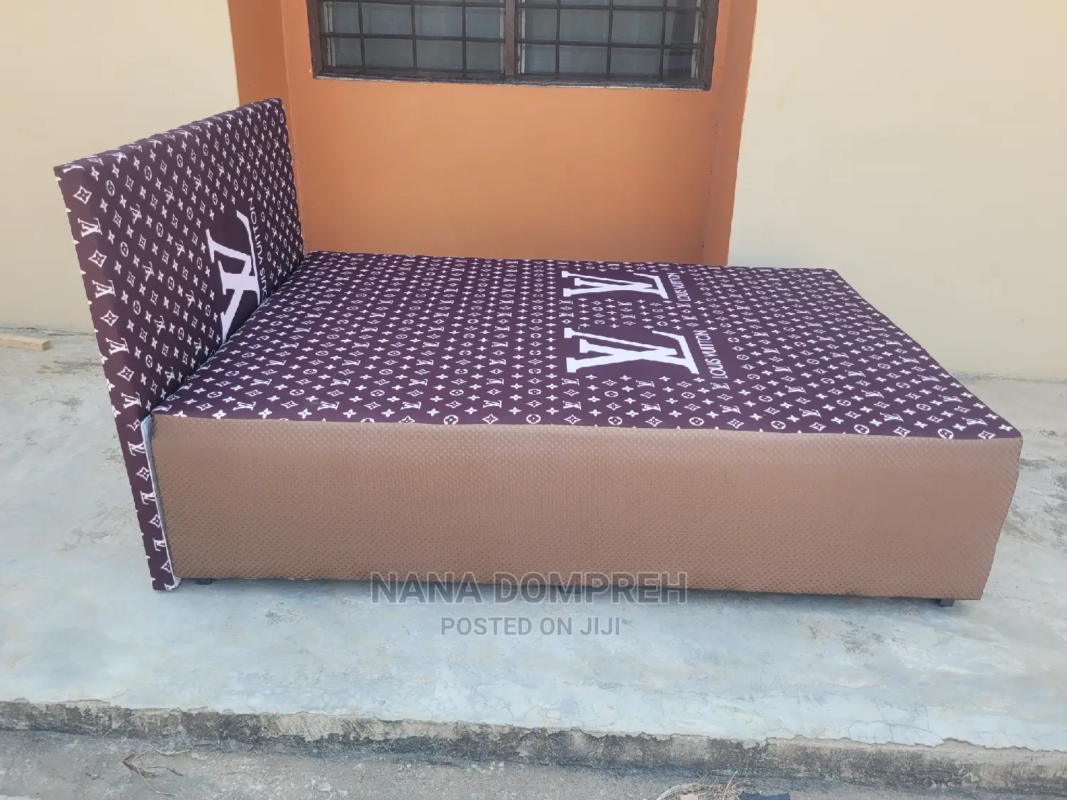 Inbuilt Double Bed