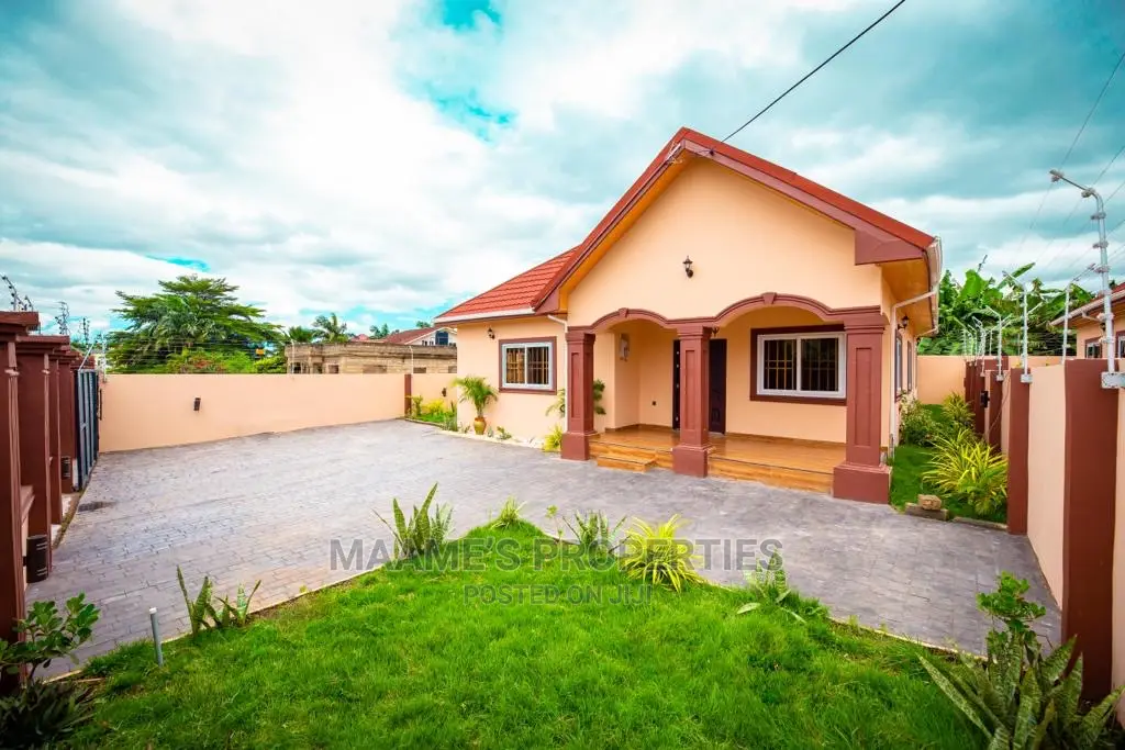 3bdrm House in Maame’S Properties, Oyarifa for sale