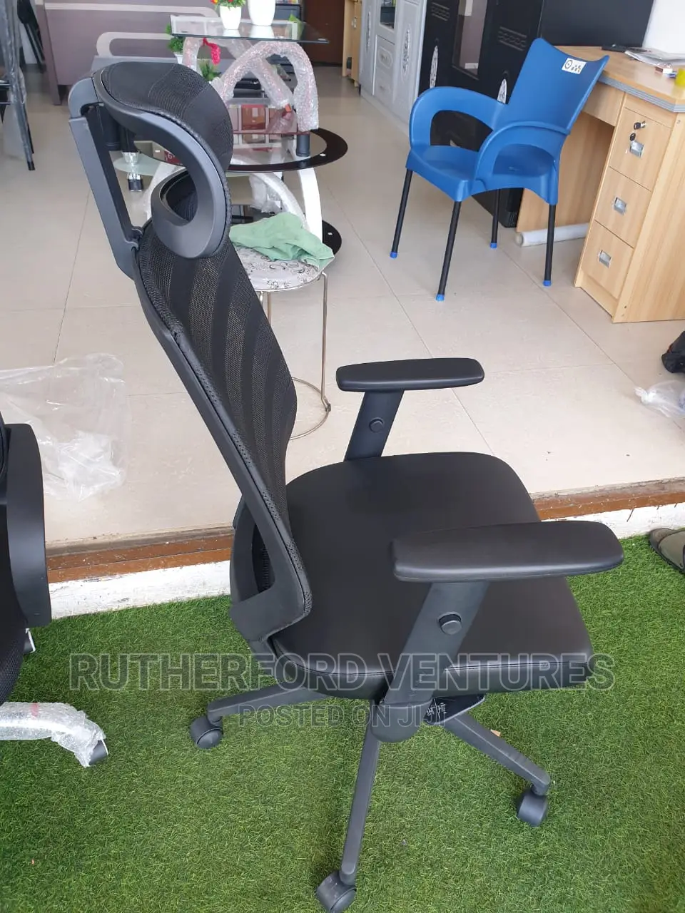 Ergonomic Mesh Chair
