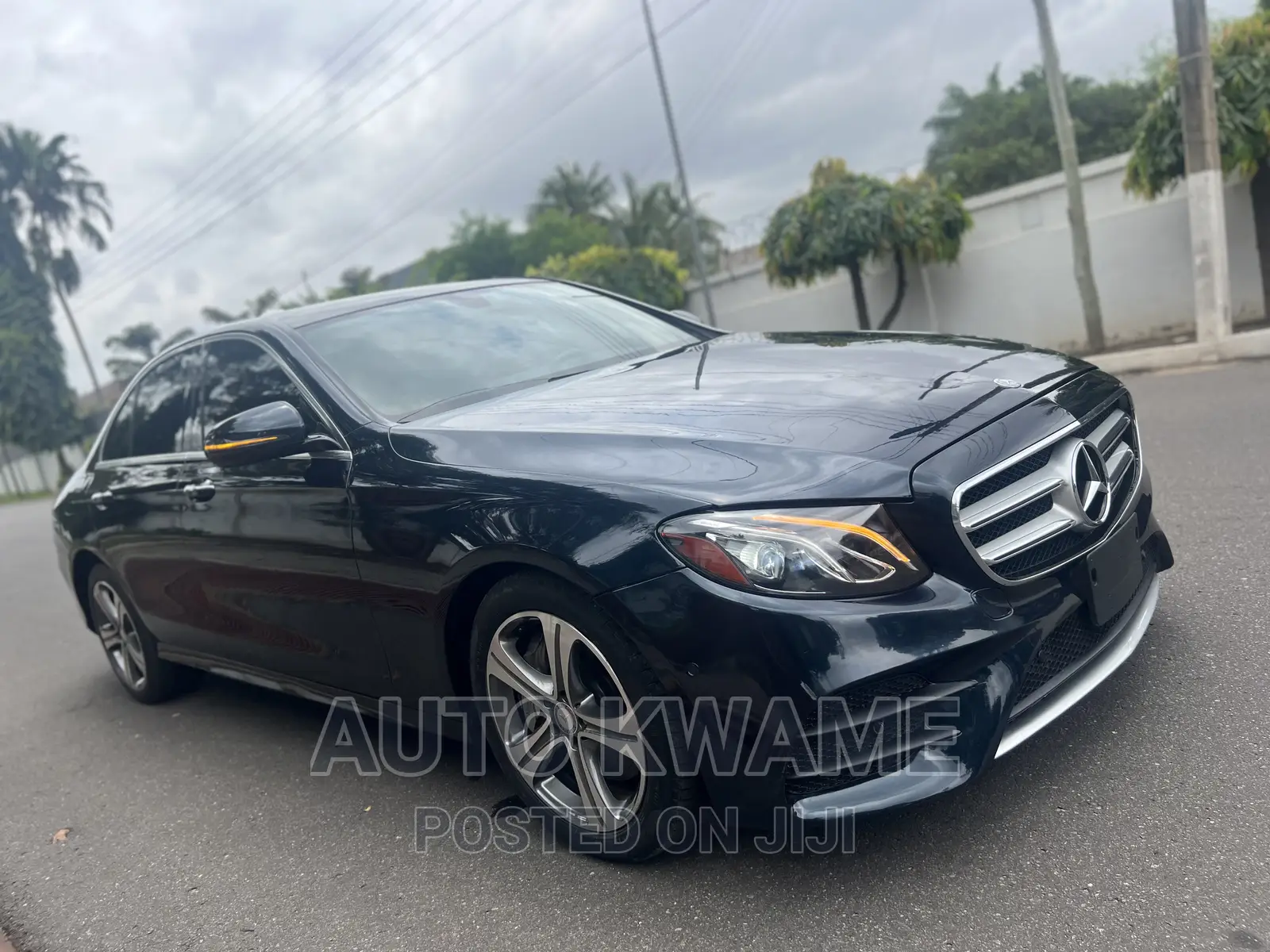 Mercedes-Benz E300 2017 Black