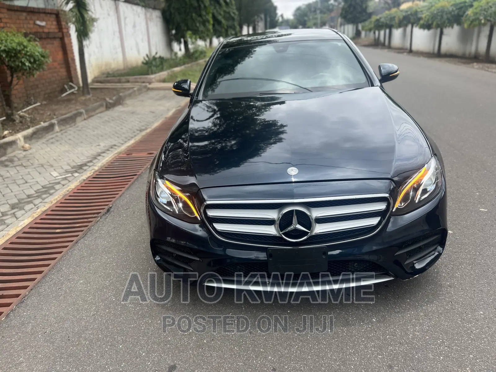 Mercedes-Benz E300 2017 Black