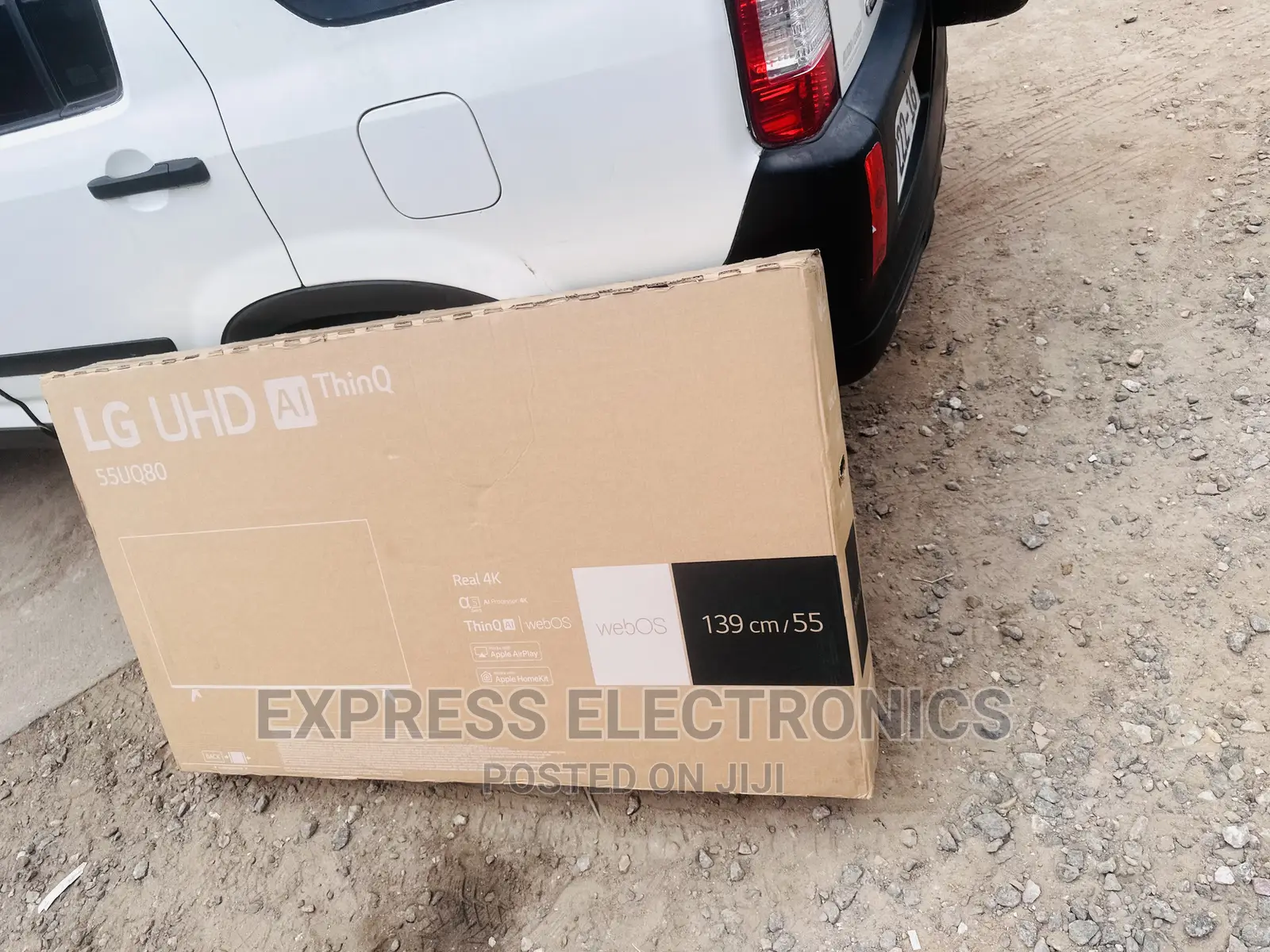 55”Uq80 Realistic Shades and Hues UHD Smart LG Tv