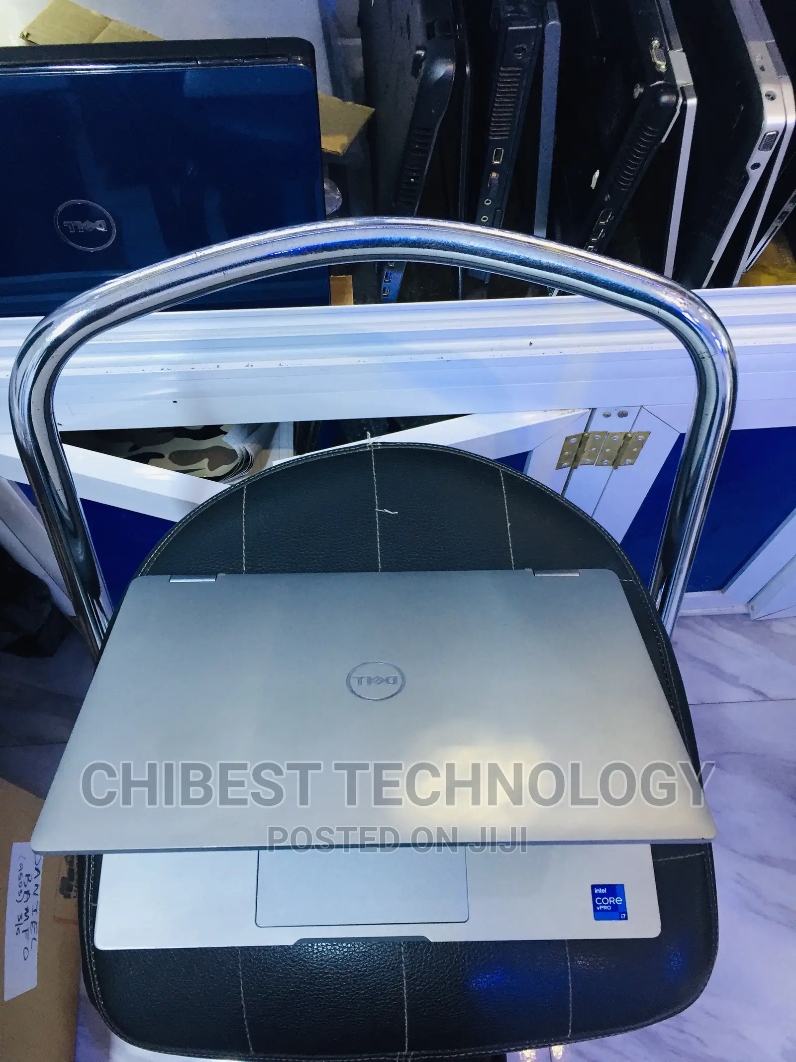 Laptop Dell Latitude 5320 8GB Intel Core I7 SSD 512GB
