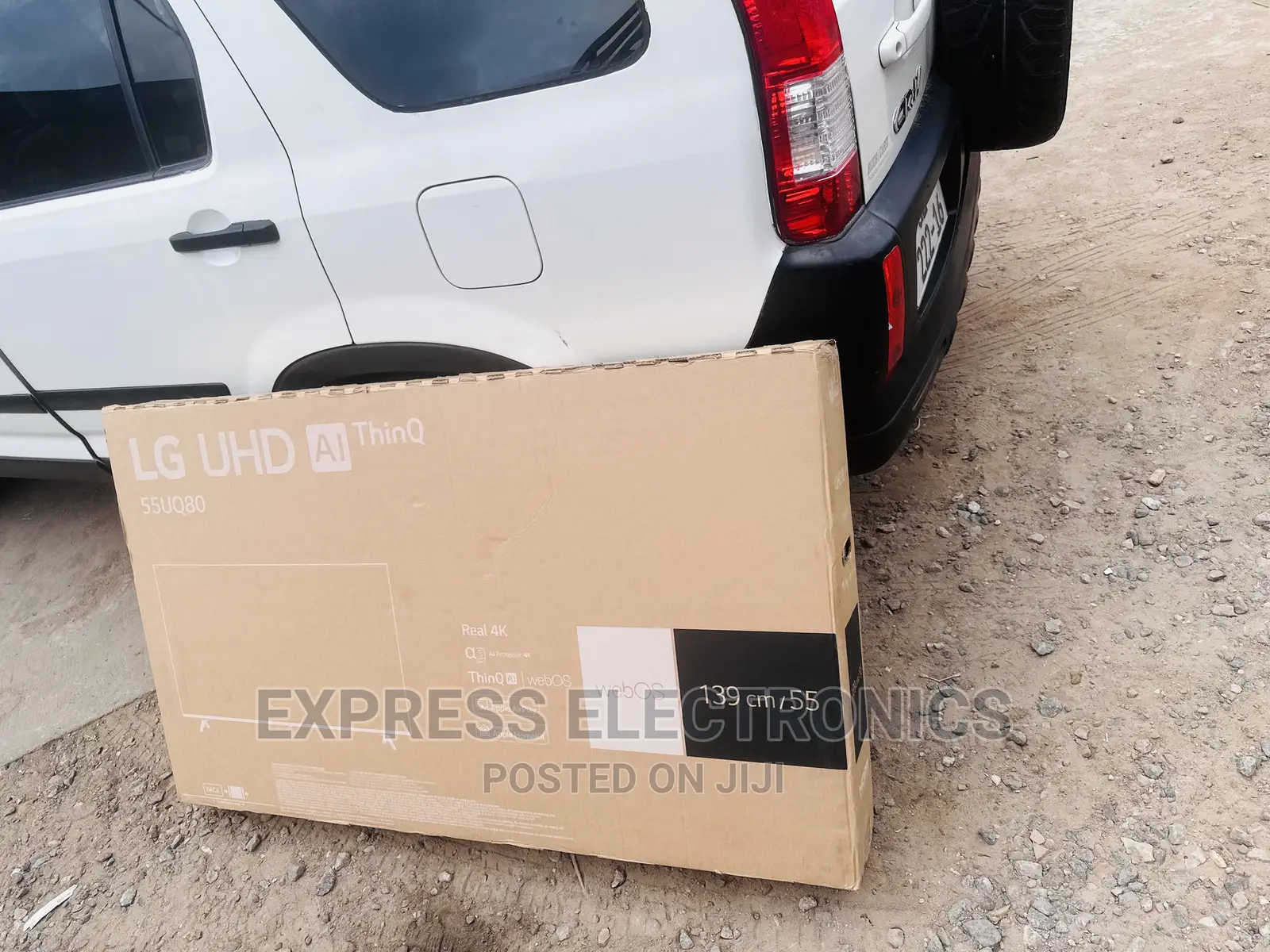 Ai Processor Sleek Slim Tv LG UHD Smart 55”Uq800