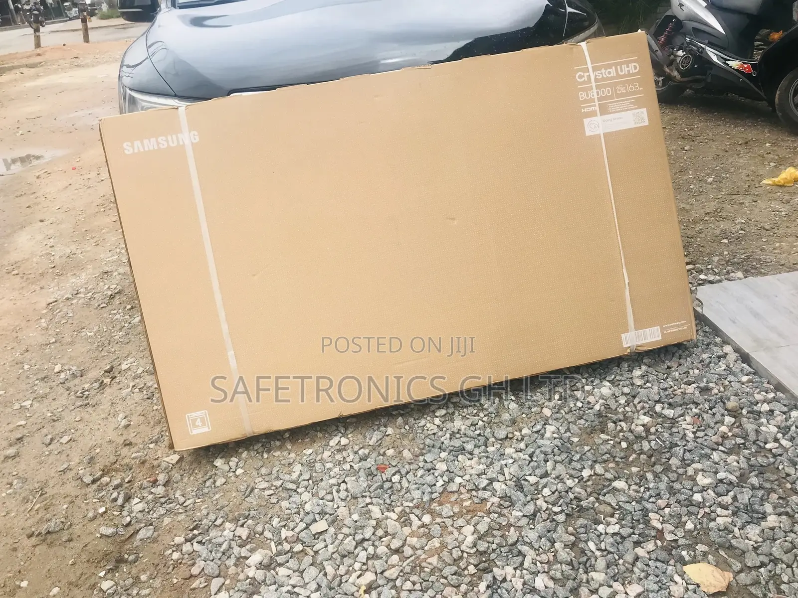 Elegant Samsung 65 Inches Glossy LED BU80 Smart UHD Tv