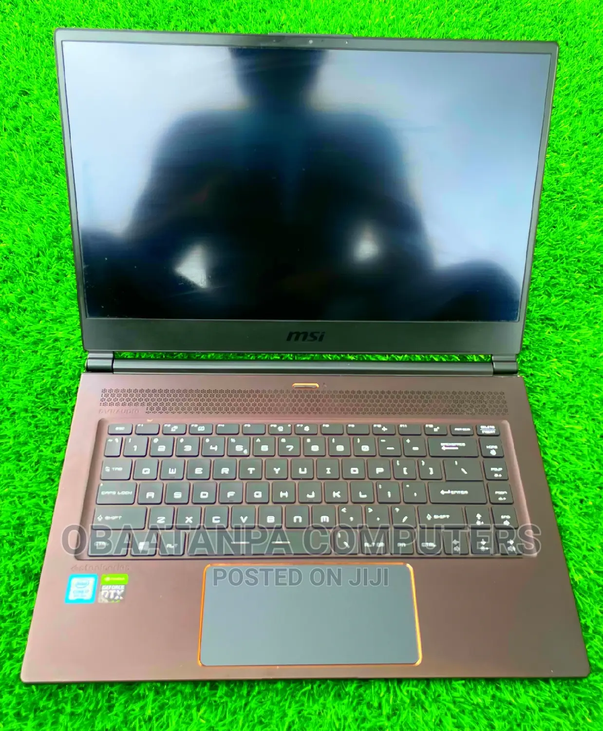 Laptop MSI GS65 Stealth Thin 8RF 16GB Intel Core I7 SSD 512GB