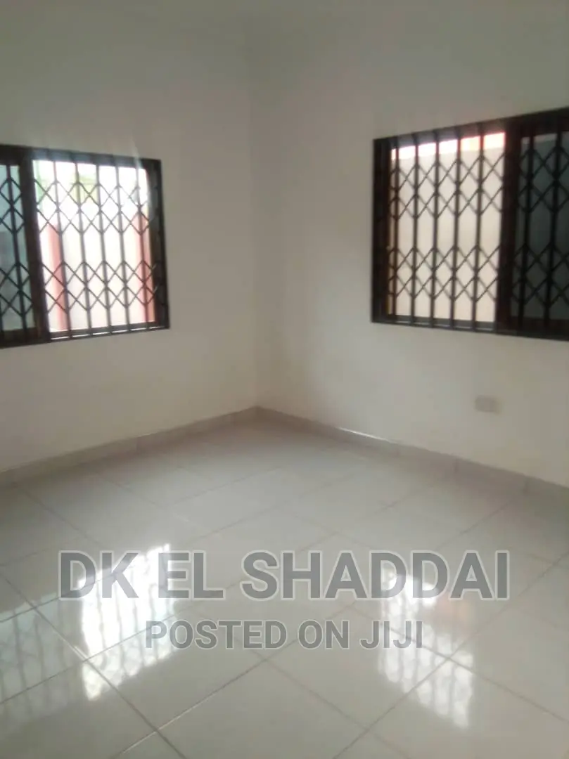 4bdrm House in Amasaman for sale