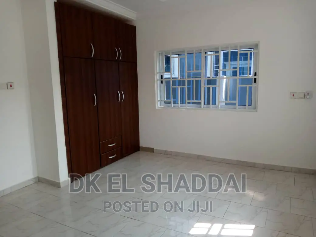4bdrm House in Amasaman for sale