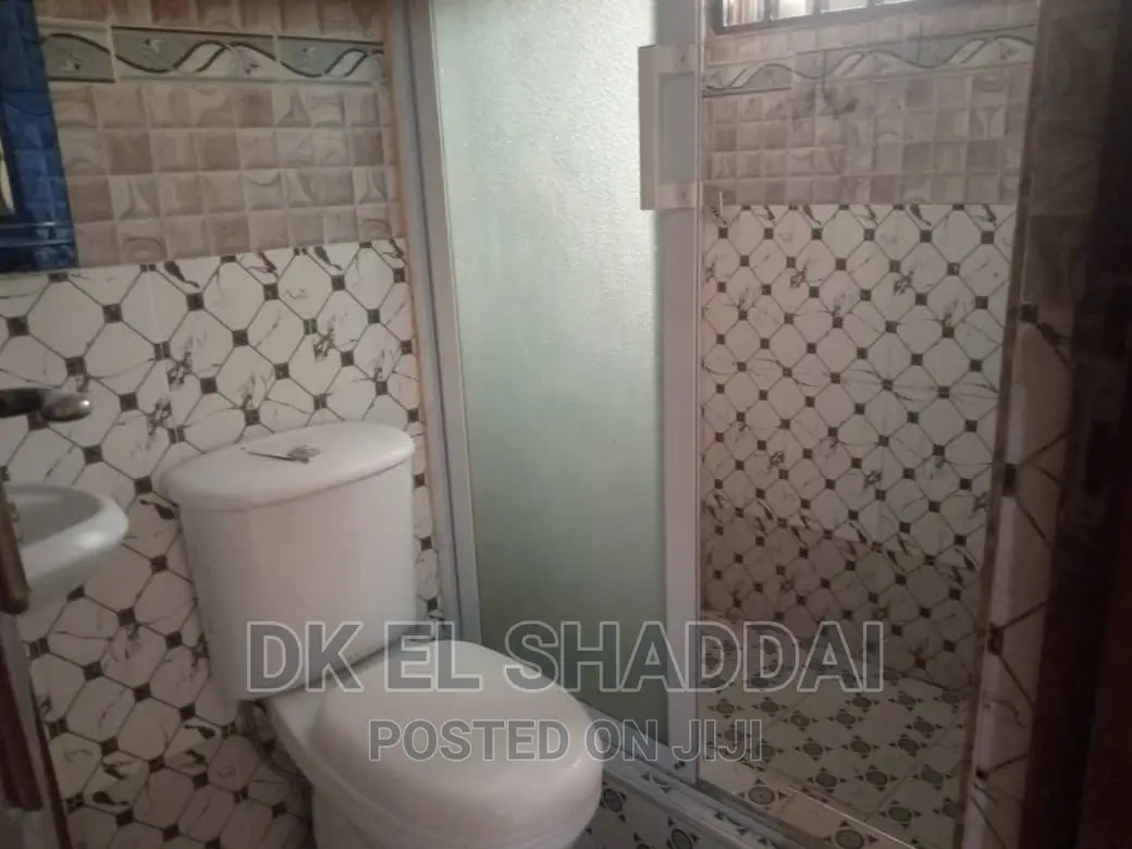 4bdrm House in Amasaman for sale