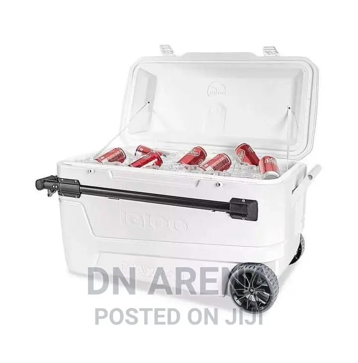 Igloo 110quarts Roller Ice Chest