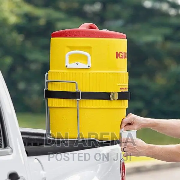 Igloo 10 Gallons With Cup Holder
