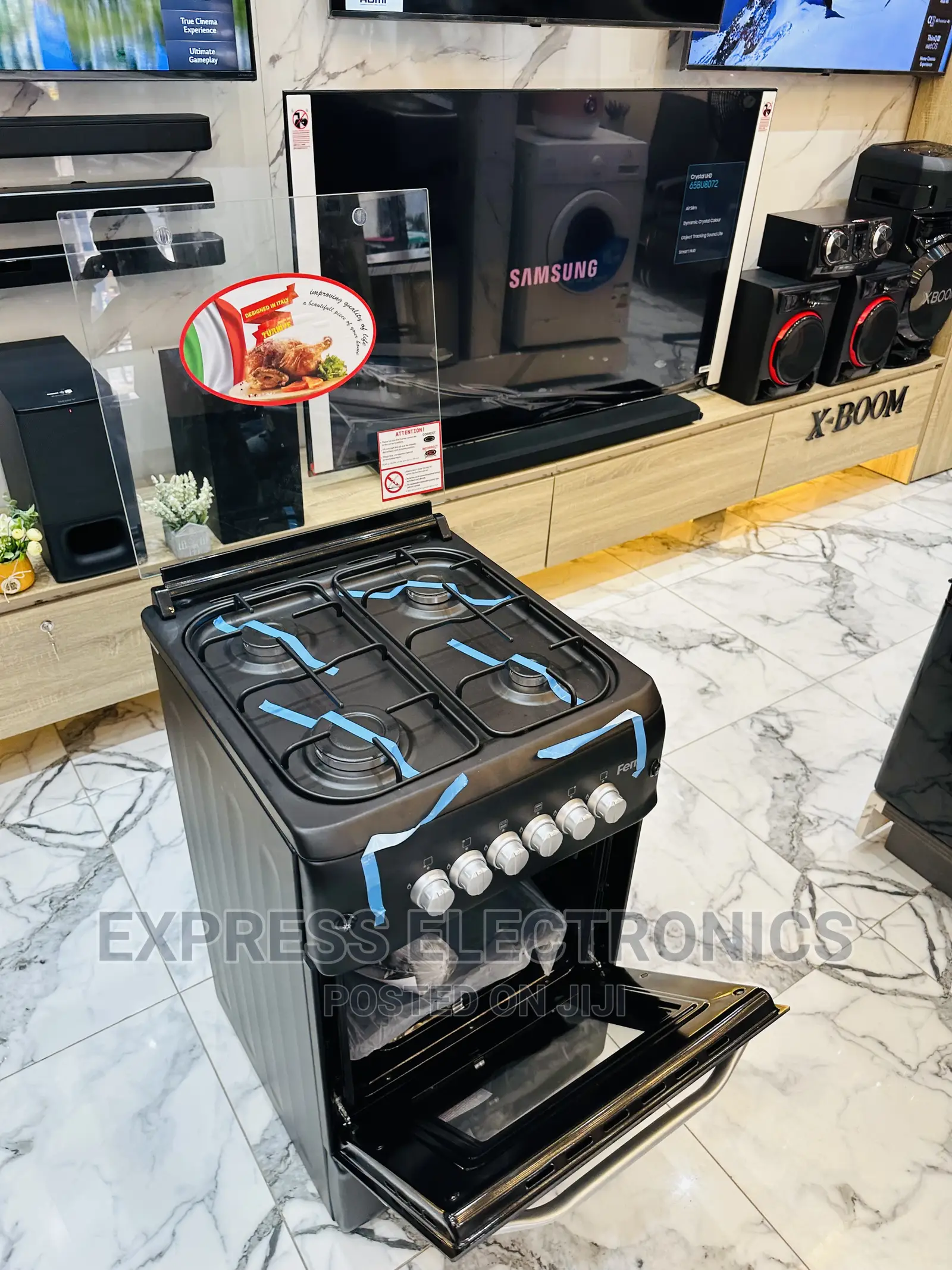 Esay to Operate Black Gas Cooker Oven Grill 50/55 4burned