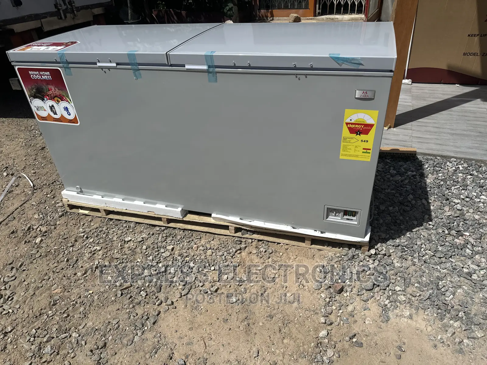 High Quality Chest Freezer Double Door Zara 725L