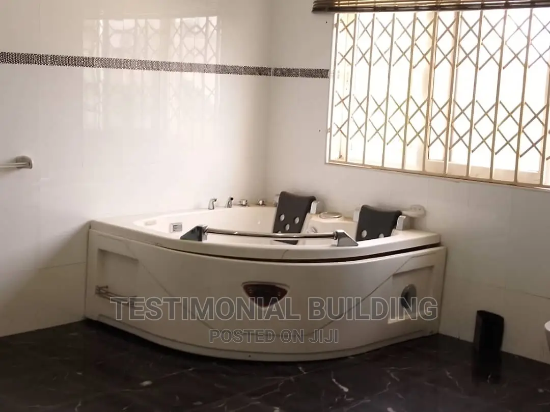 5bdrm House in Testimonial Building, Airport Residential Area for sale