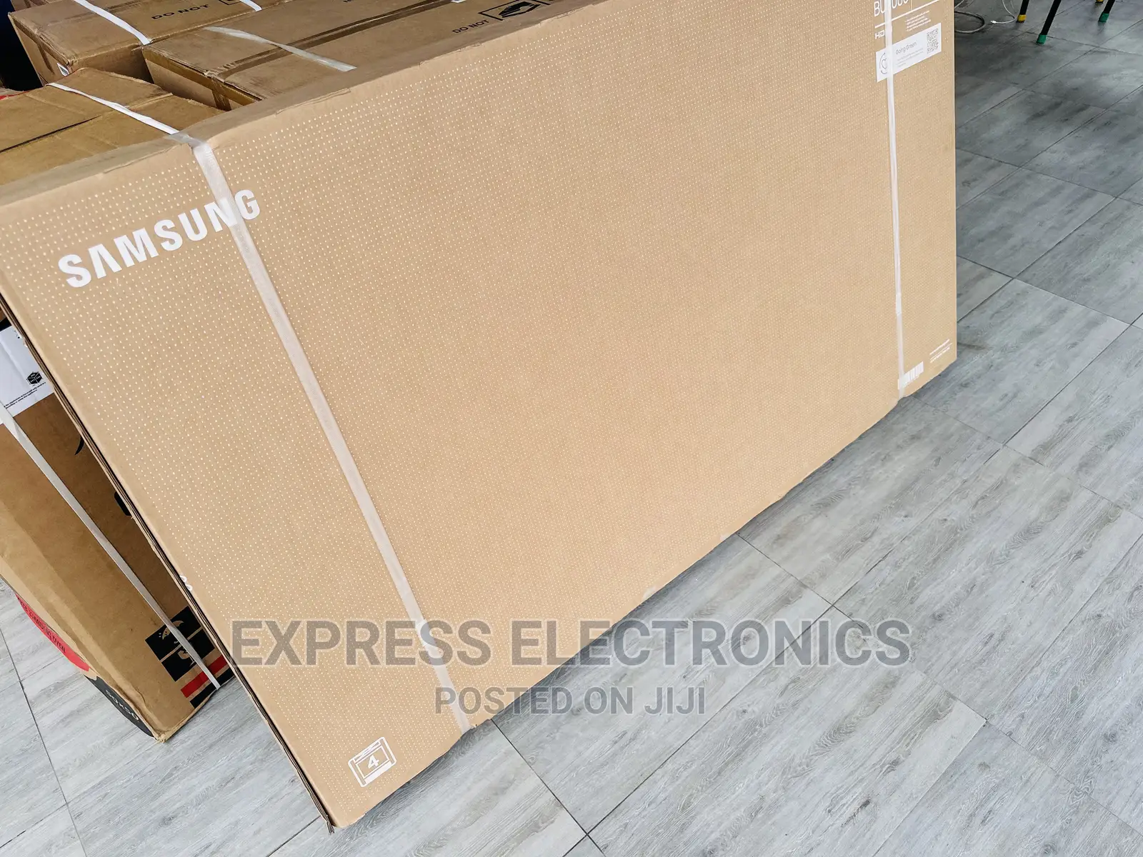 Quality Display UHD Smart Samsung Cu8000 Series 75” Tv