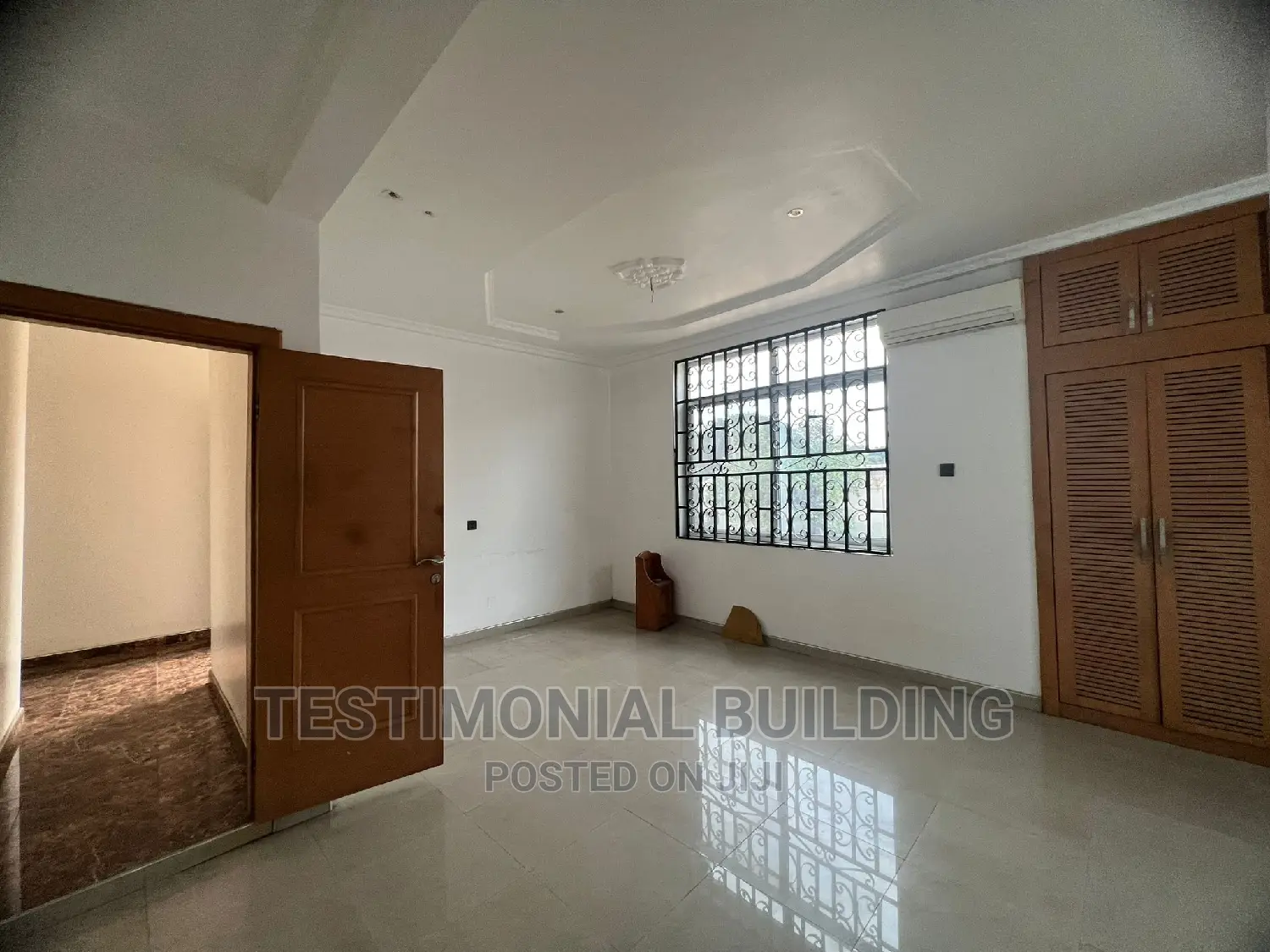 8bdrm Mansion in Testimonial Building, American House for rent