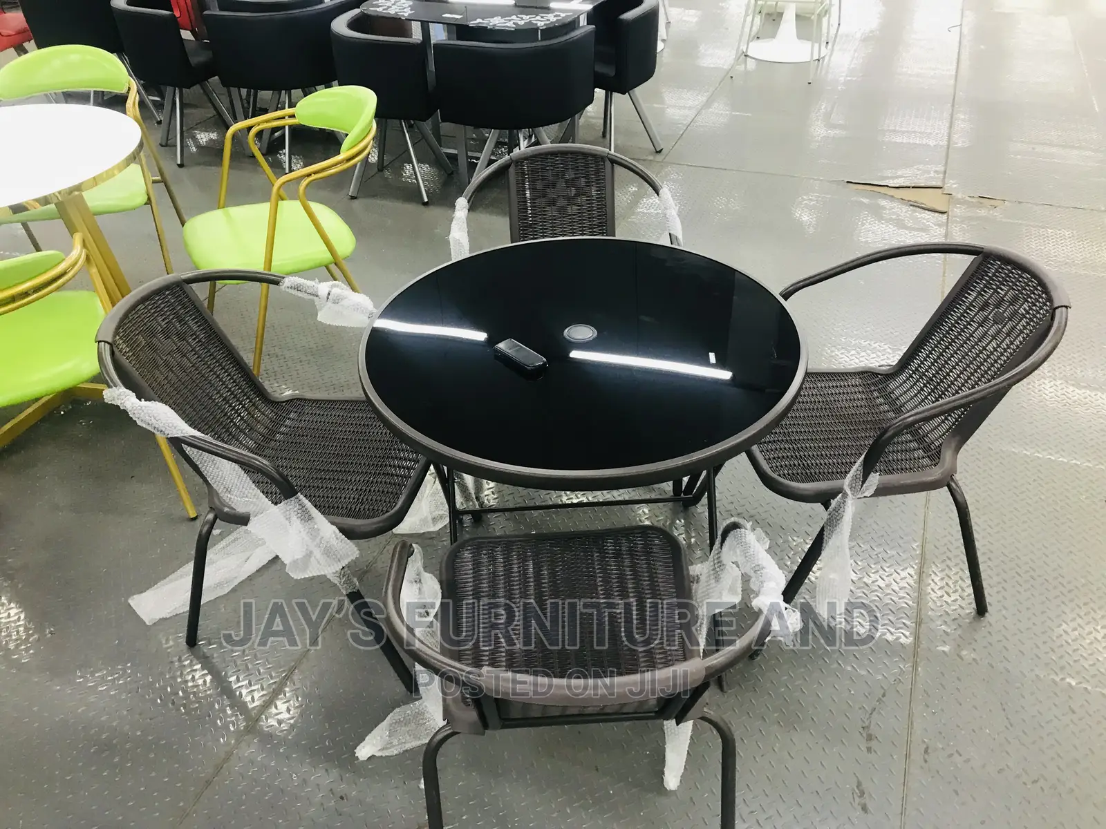 Outdoor Table 912