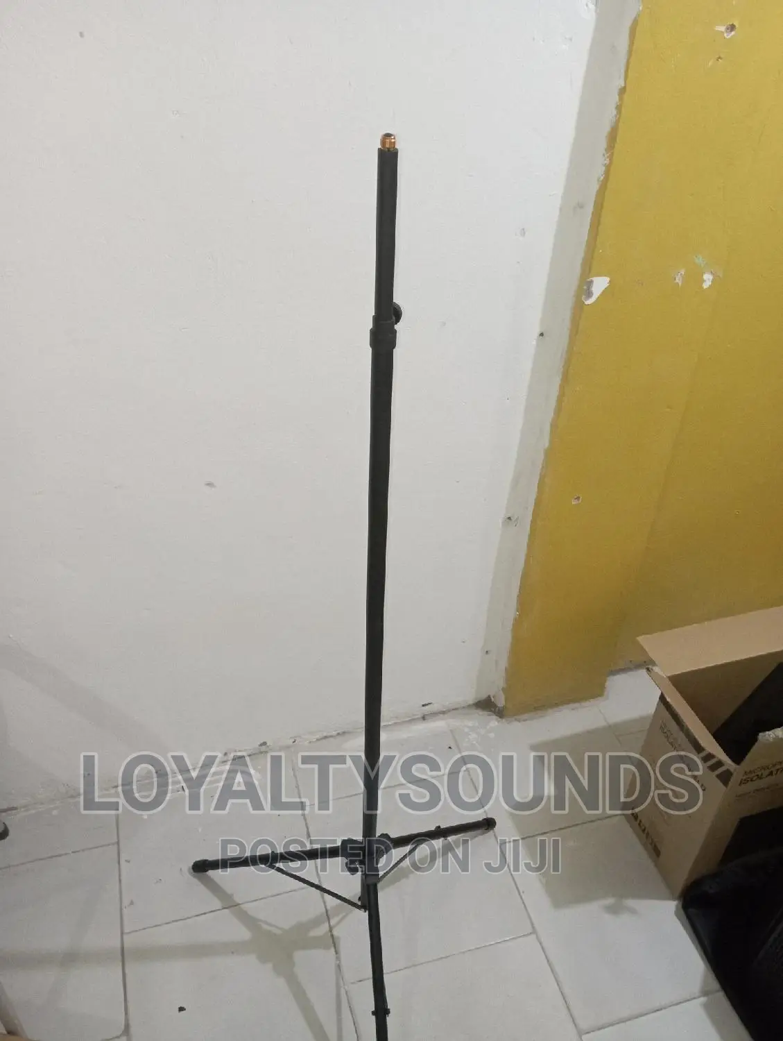 Thick Tripod Microphone Stand