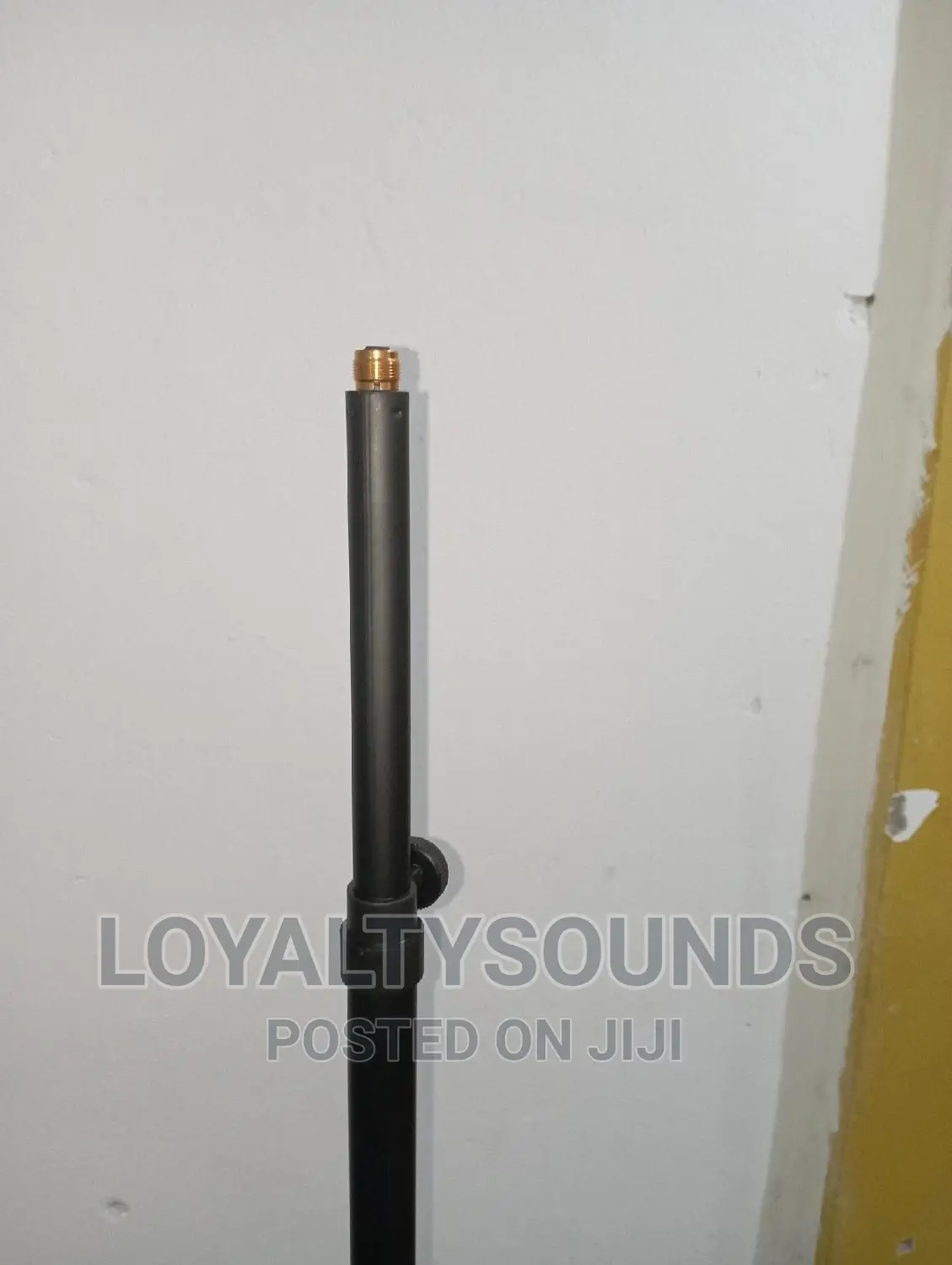 Thick Tripod Microphone Stand
