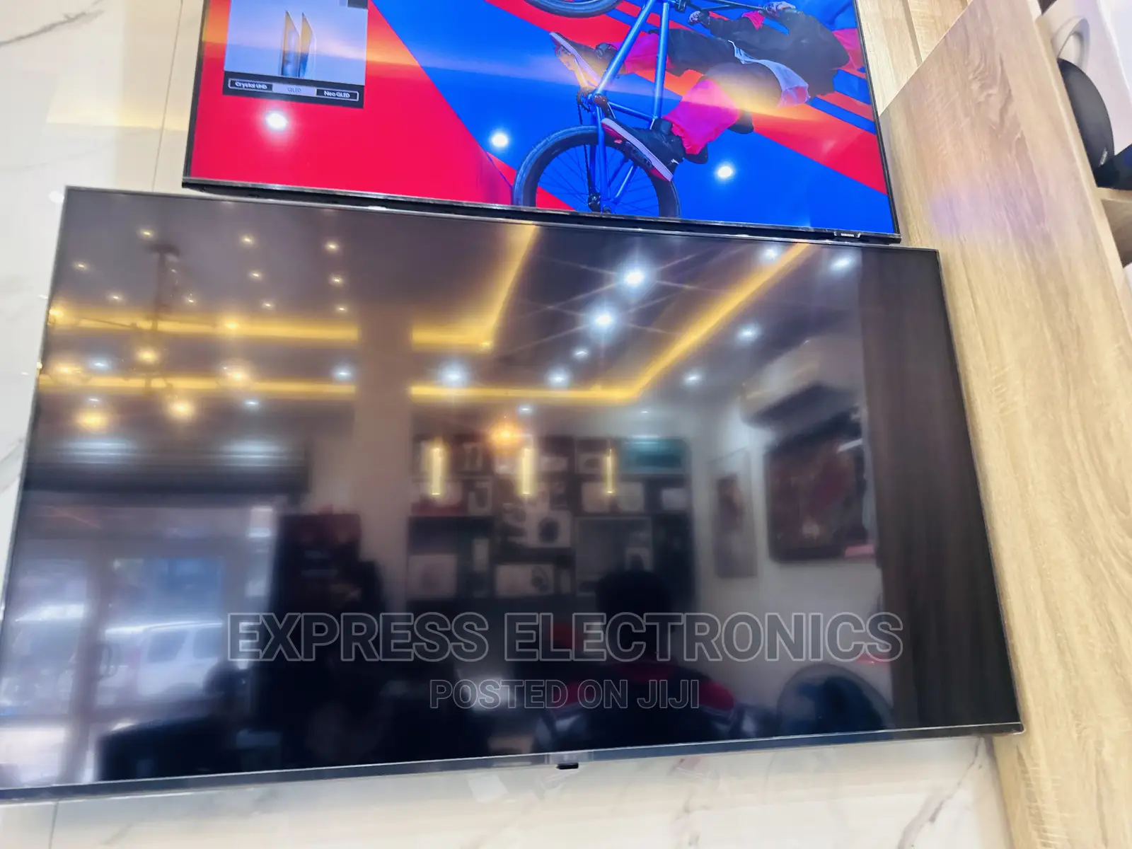 Experience the Real Lg UHD Smart 70UR80003 Tv 