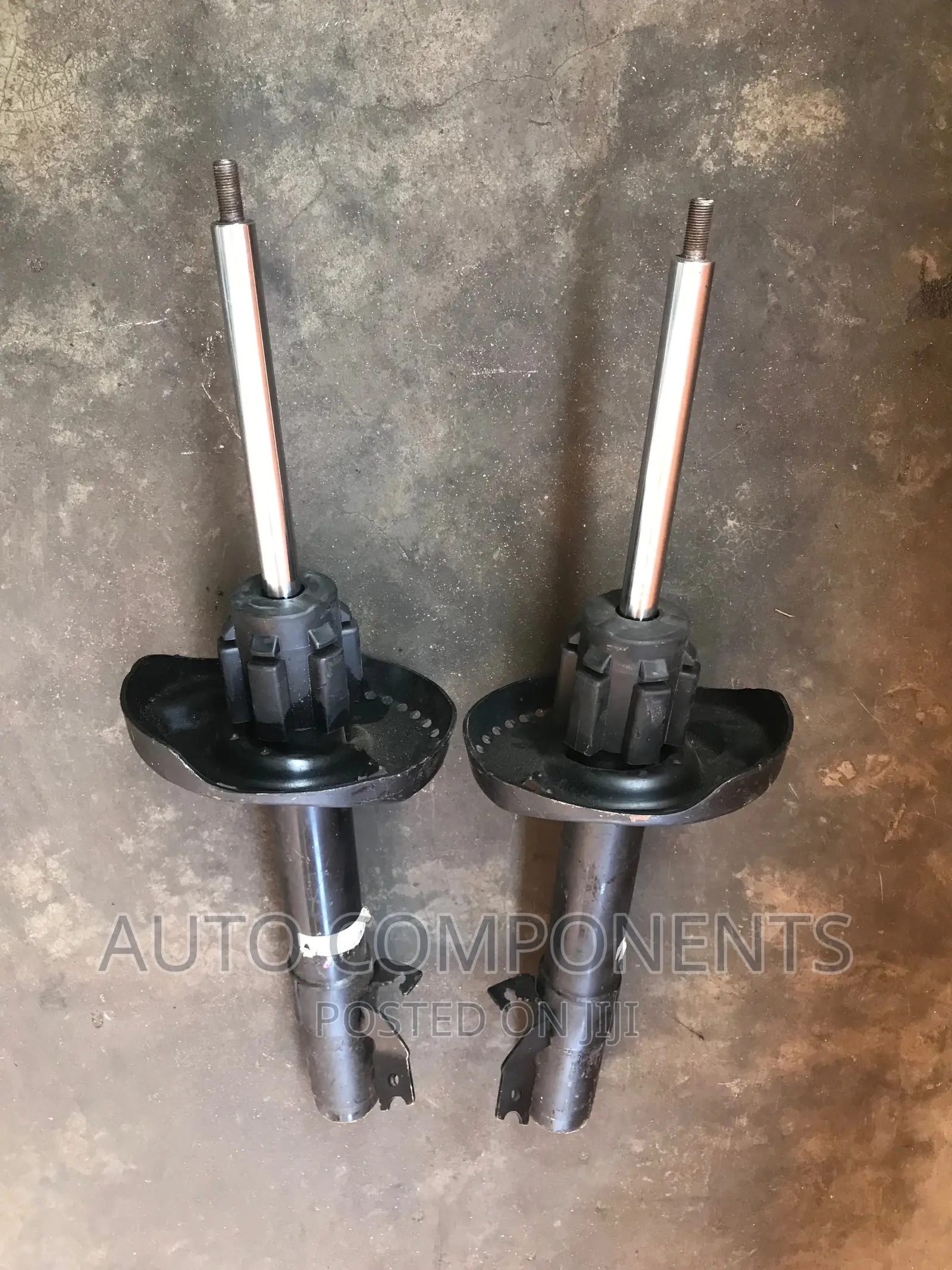 Honda Pilot Front Shocks (Incomplete)