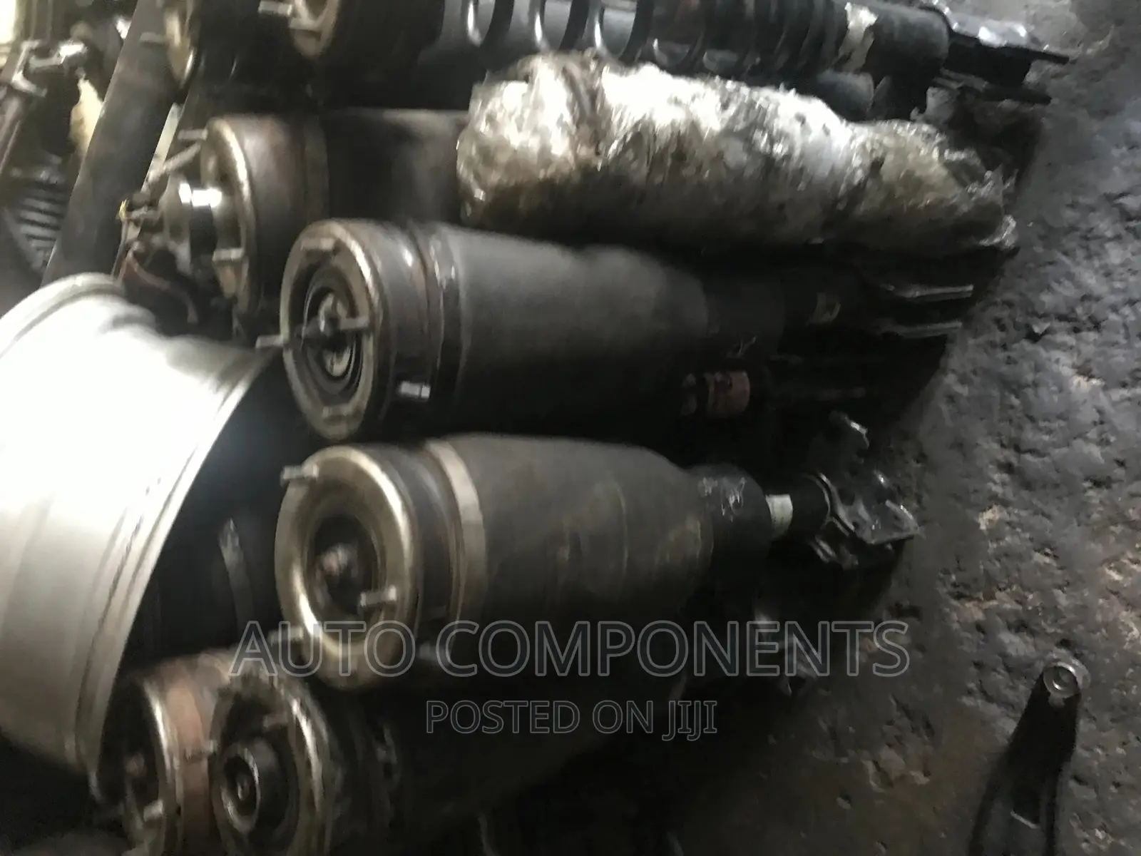 Range Rover Shocks ( Balloon Spring Type)