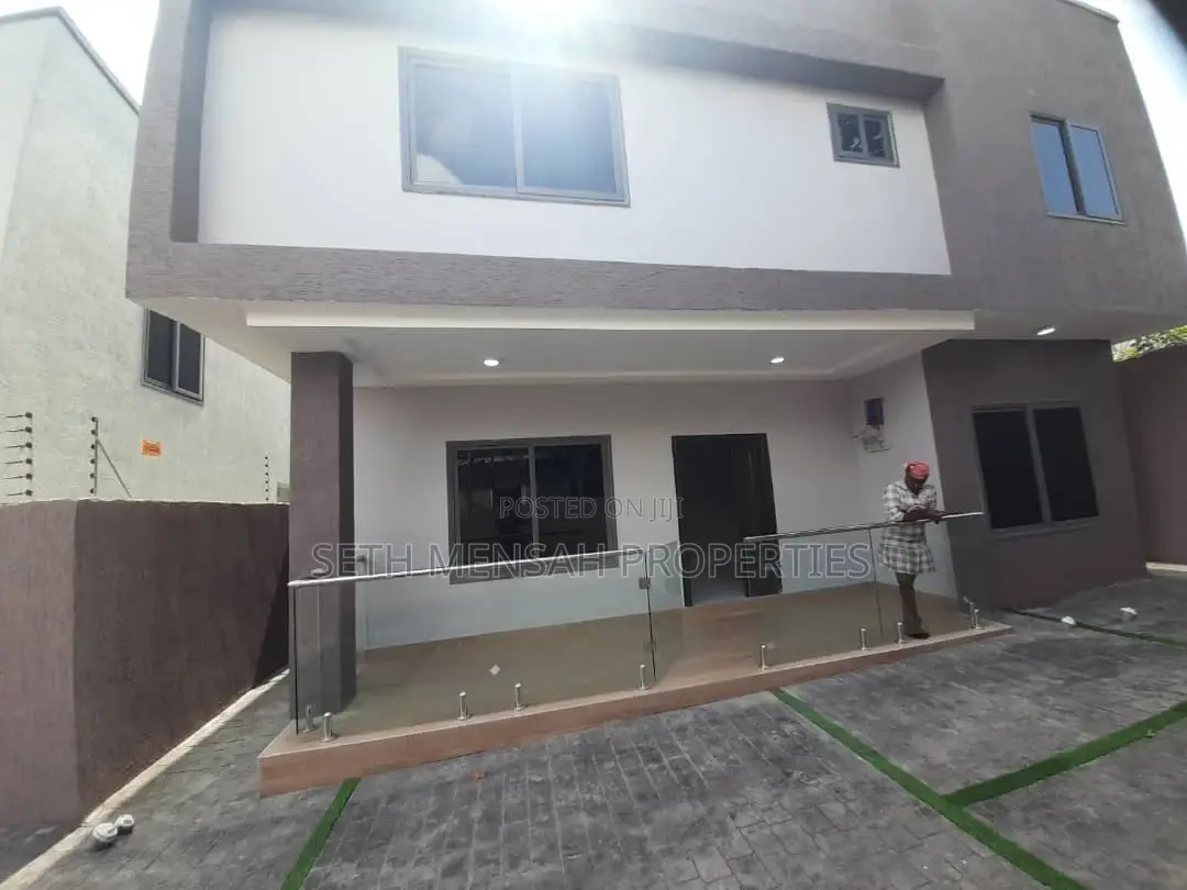 3bdrm House in Ashomang Estate for sale