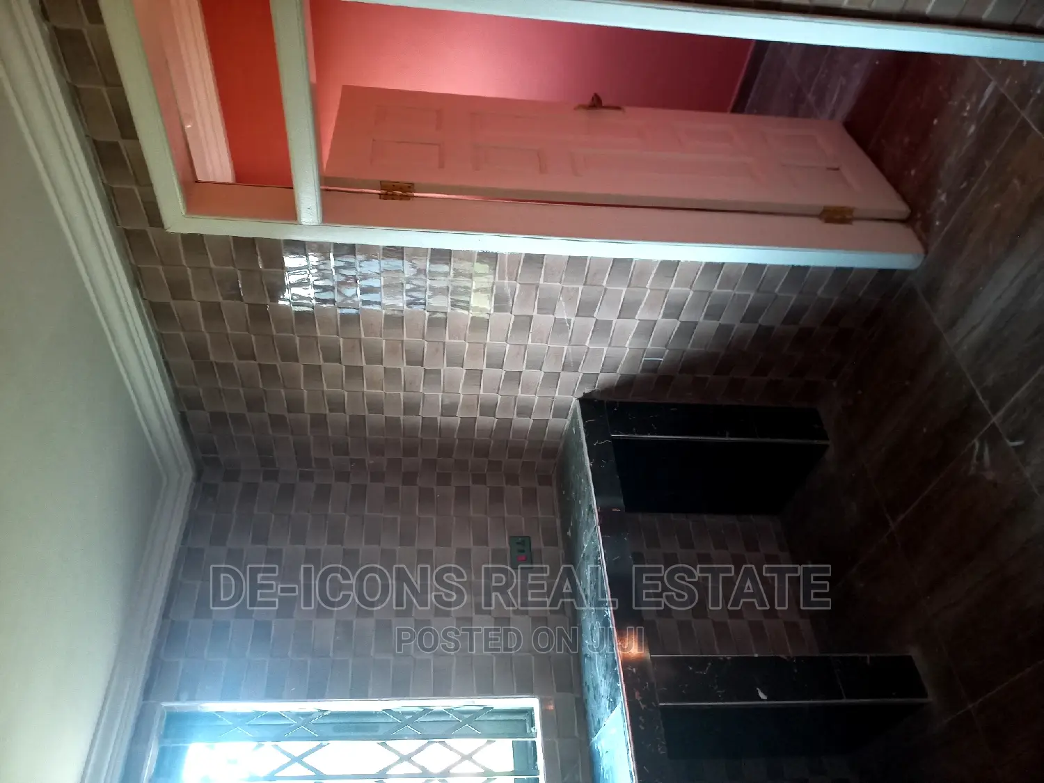 2bdrm Duplex in De-Icons Real Estate, Kasoa for rent