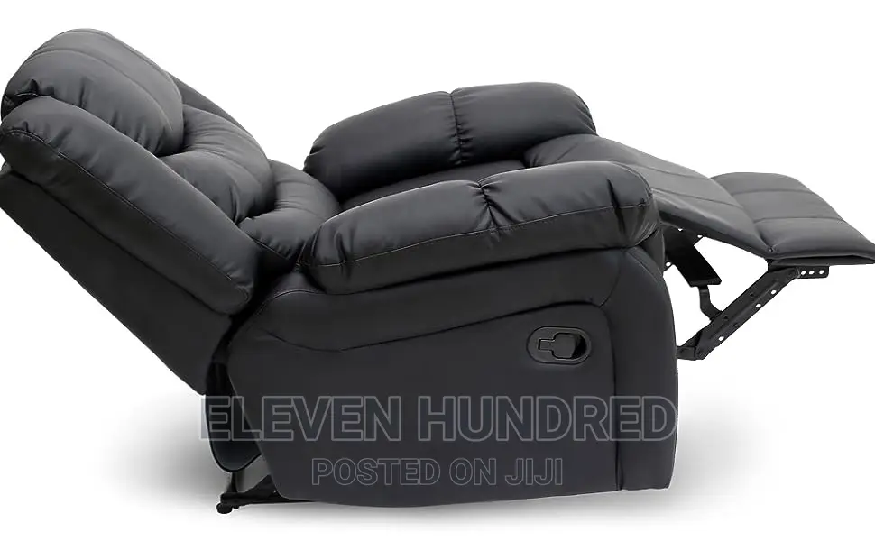 Recliner (Single Seater)Manual Latch Sofa