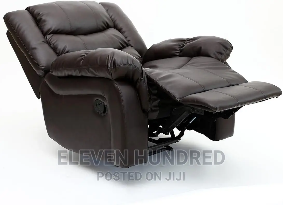 Recliner Leather Upholstered (Manual)Single Seater