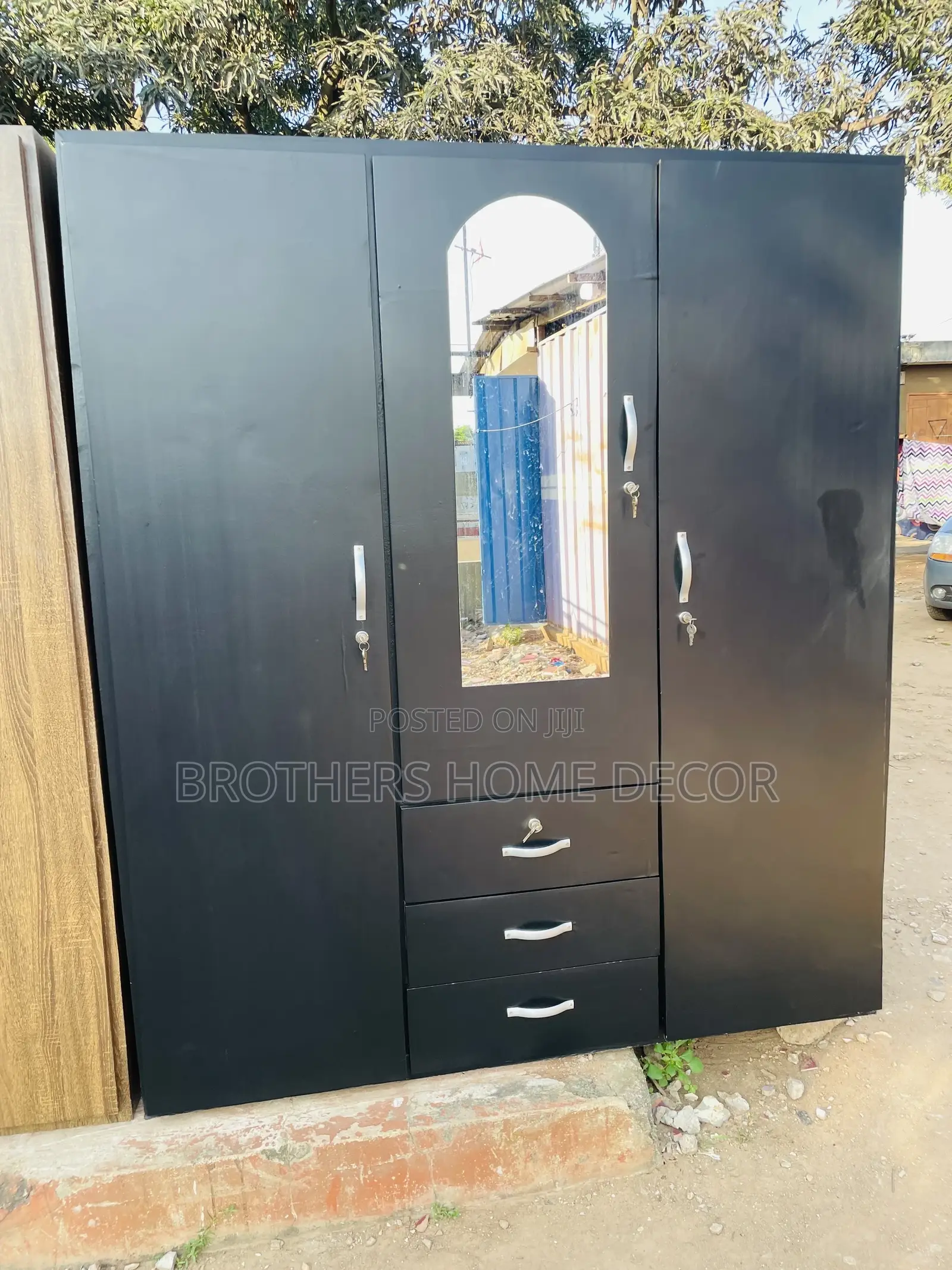 Newly Made 3 in 1doors Wardrobe,