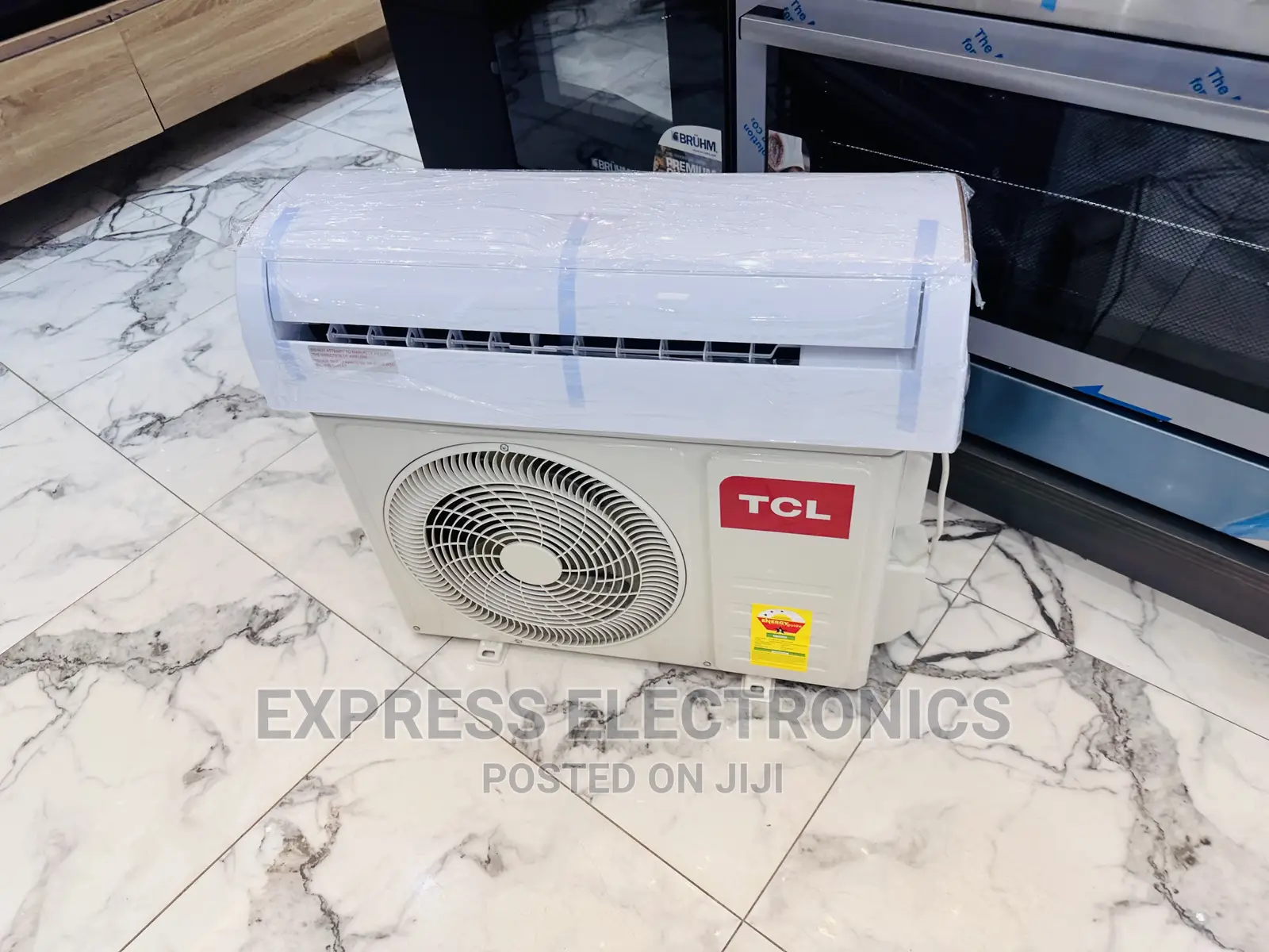 Air Swings Split R410 Gas 1.5hp AC TCL