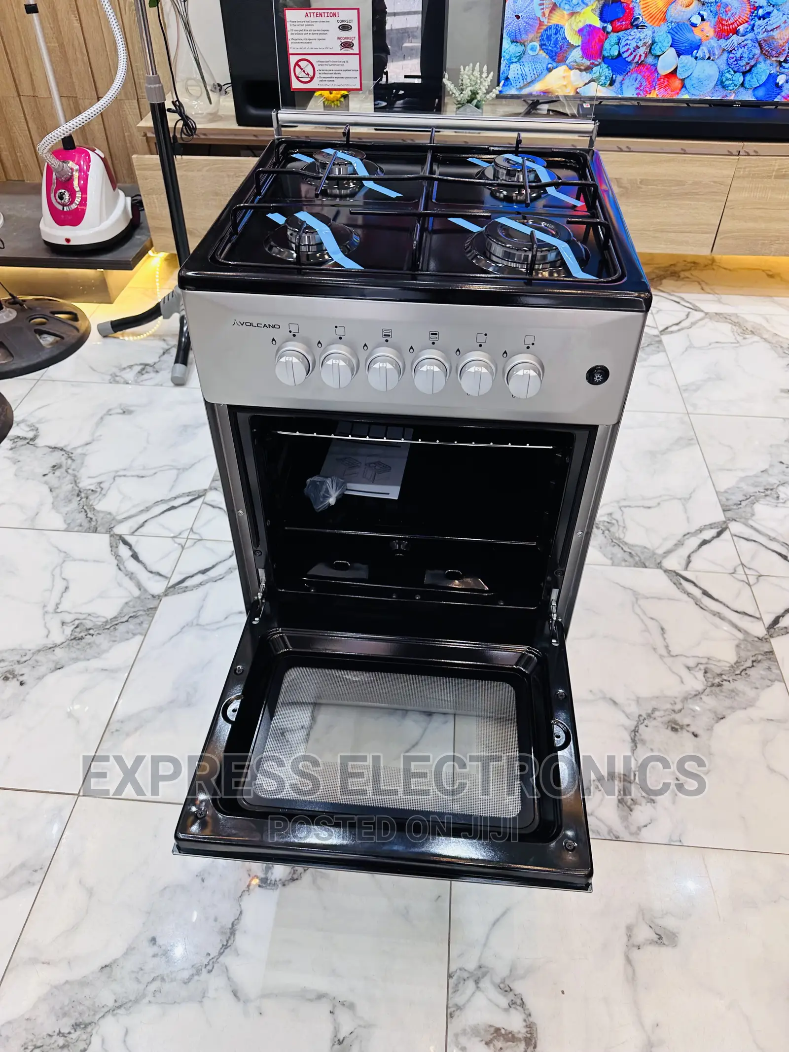 Very Neat Gas Cooker Sliver 50/50 4burner Oven Grill