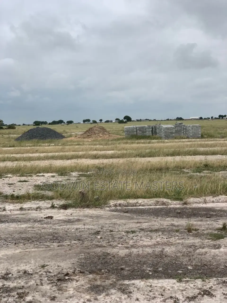 Serviced Plot for Sale at Estate Masters Ltd.