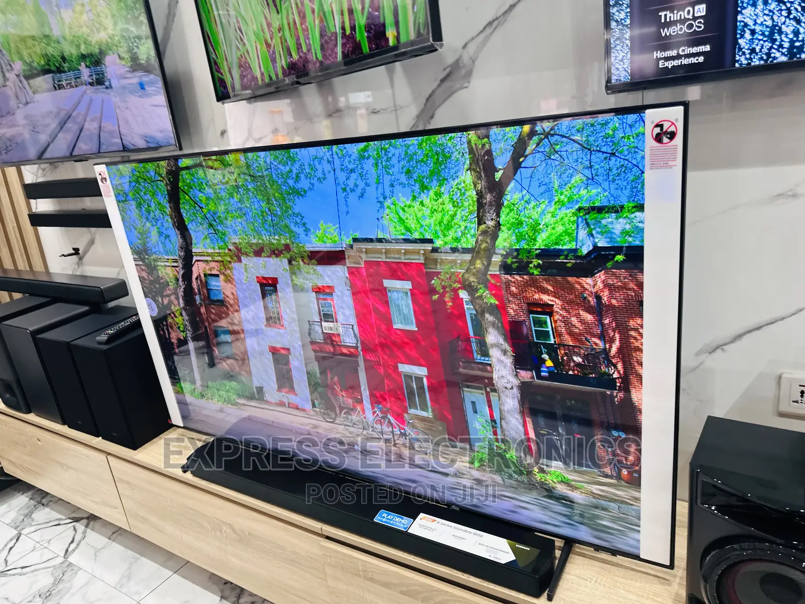 Samsung Super High Performance UHD Smart 65”Cu7172 Tv 
