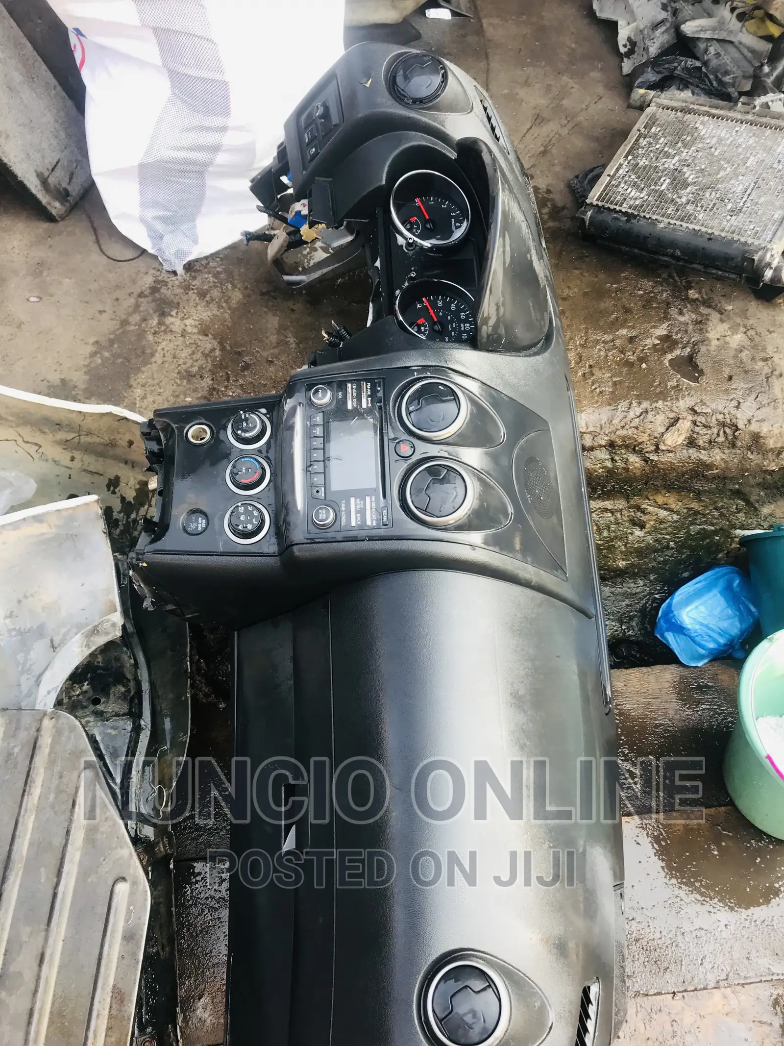 Nissan Rogue 2009 Dashboard
