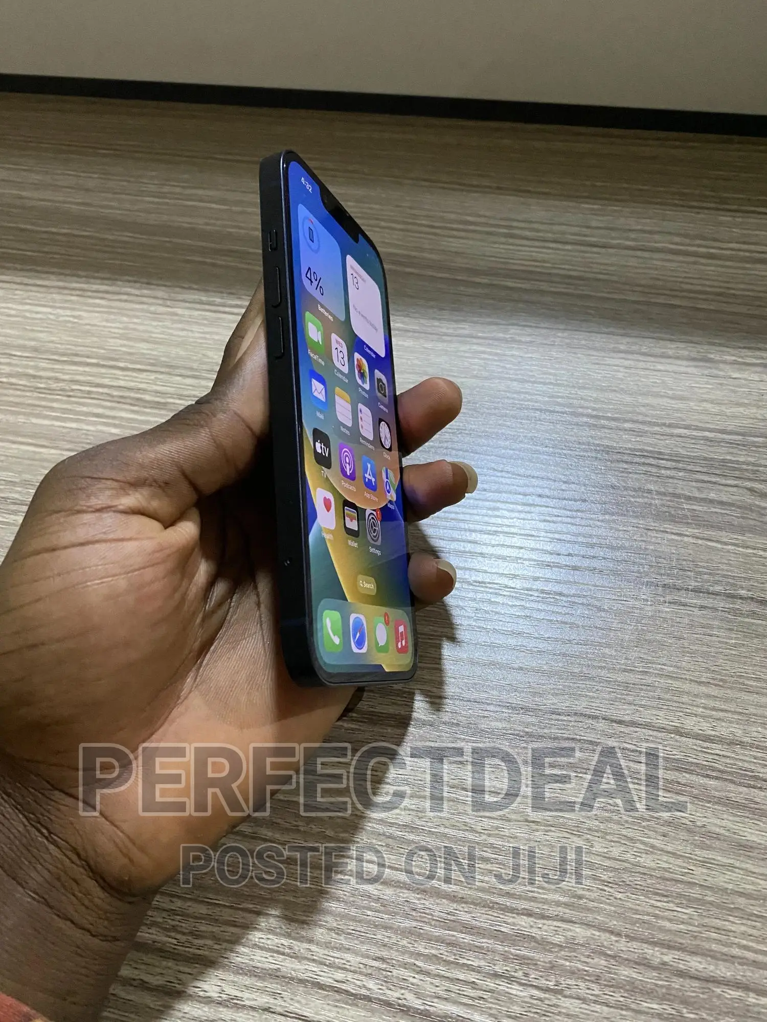 New Apple iPhone 13 128 GB Blue