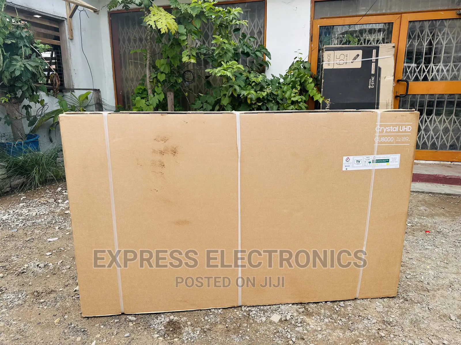 Lovely  Series 8 2023 Model Samsung UHD Smart 75”Tv In