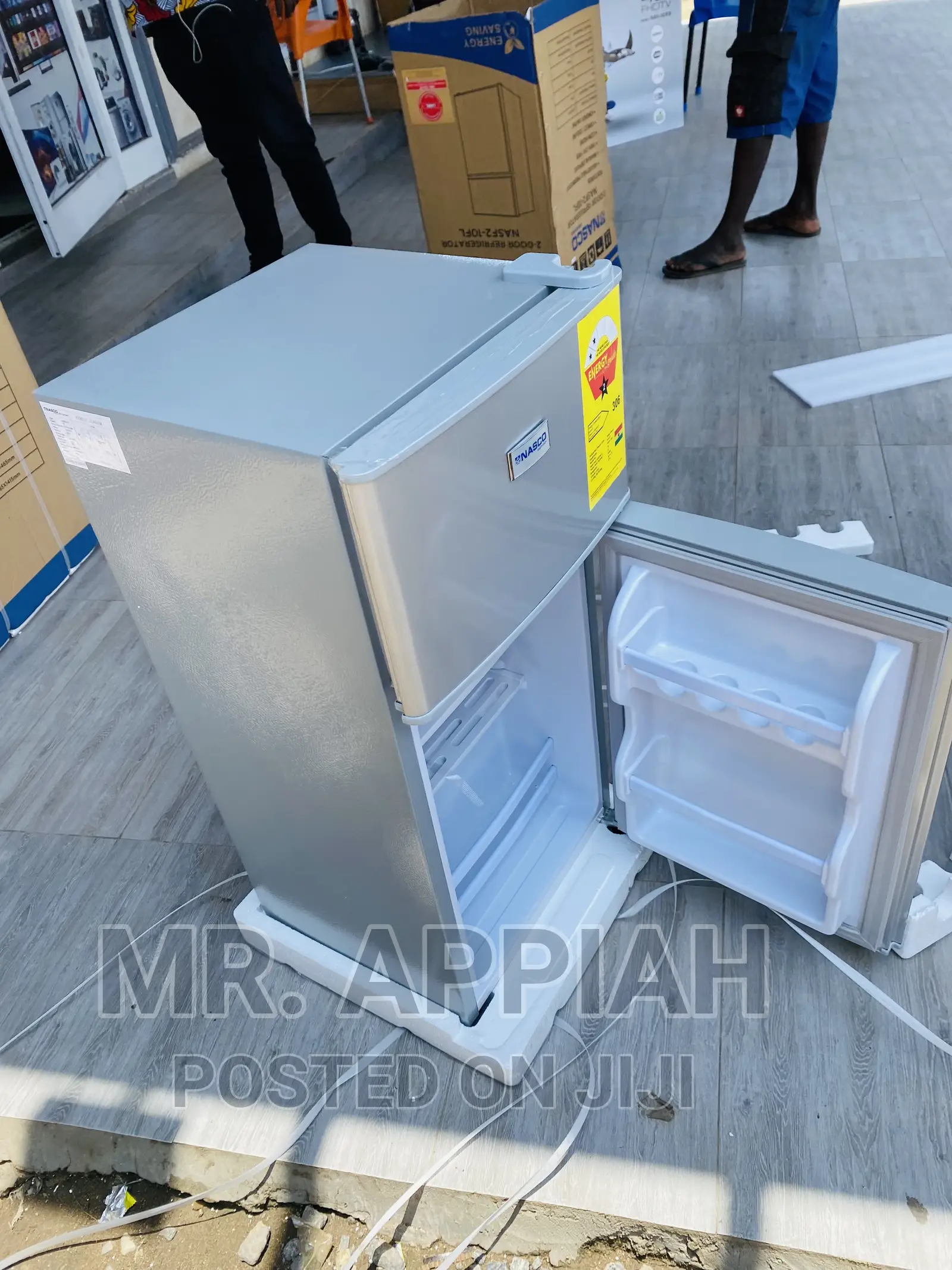 Energy and Cost Saving Nasco Nasf2-10fl Table Top Fridge
