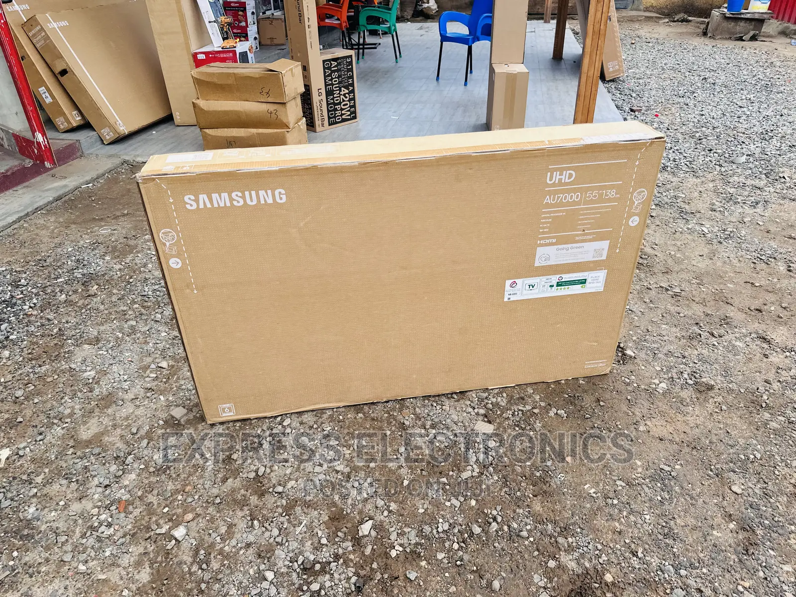 Edgeless Design Samsung UHD Smart 55”Au7000 Tv