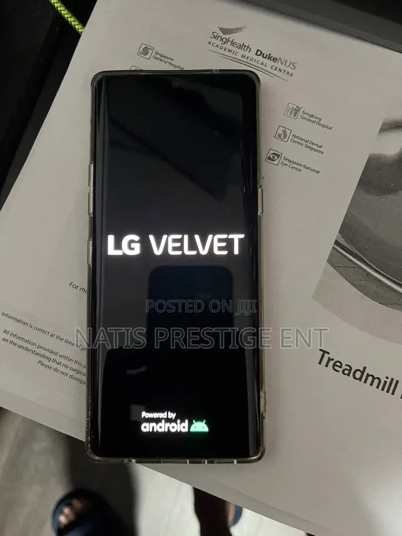 New LG Velvet 128 GB Black