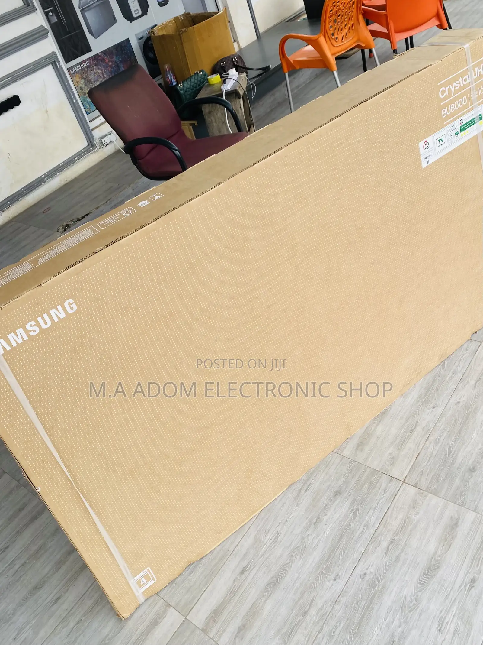Elegant Black Samsung 65” Crystal Uhd Tv(65bu8000).