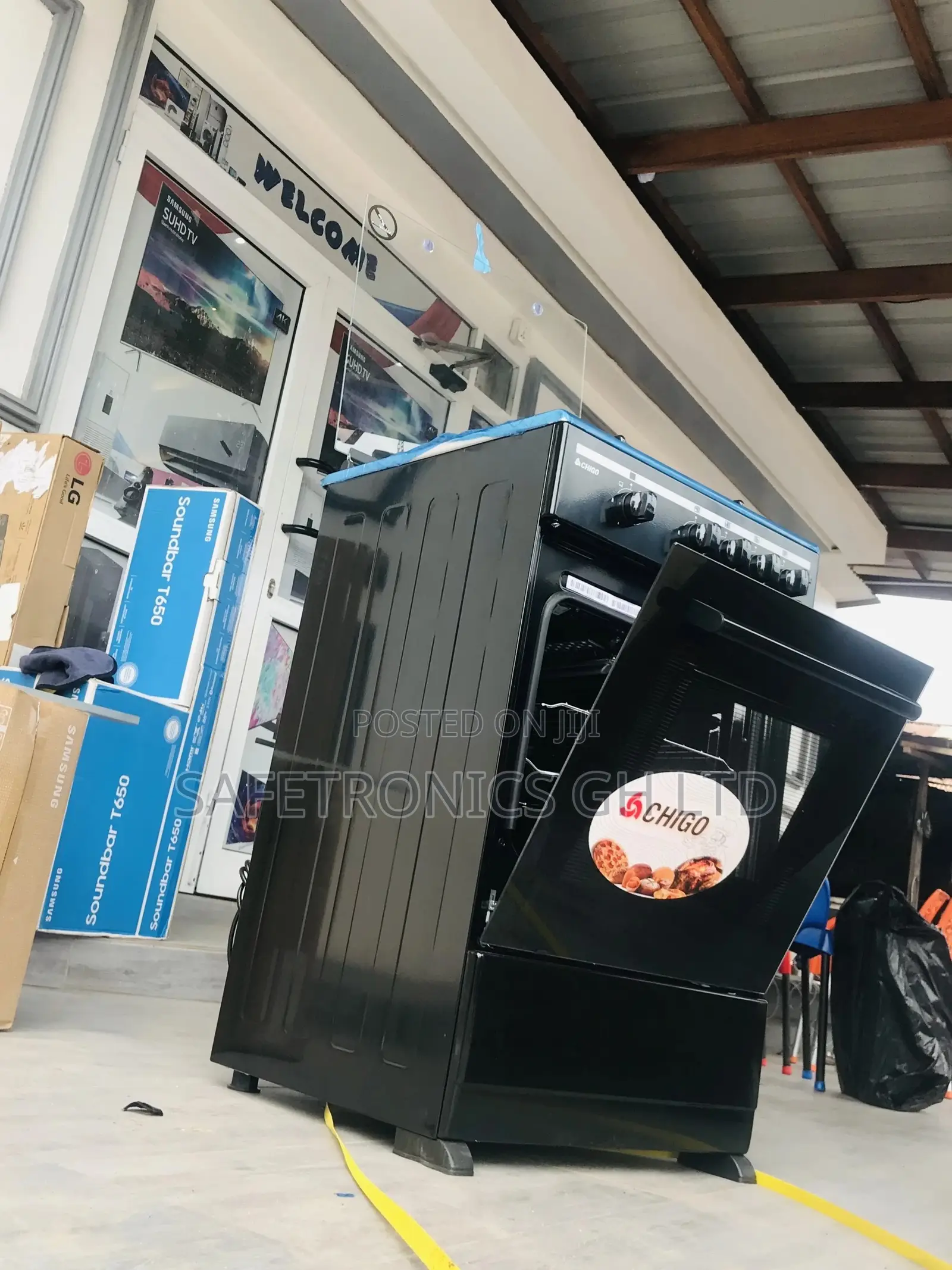 Chigo 50x50 Black Oven With Grill 4 Burner Cooker Black